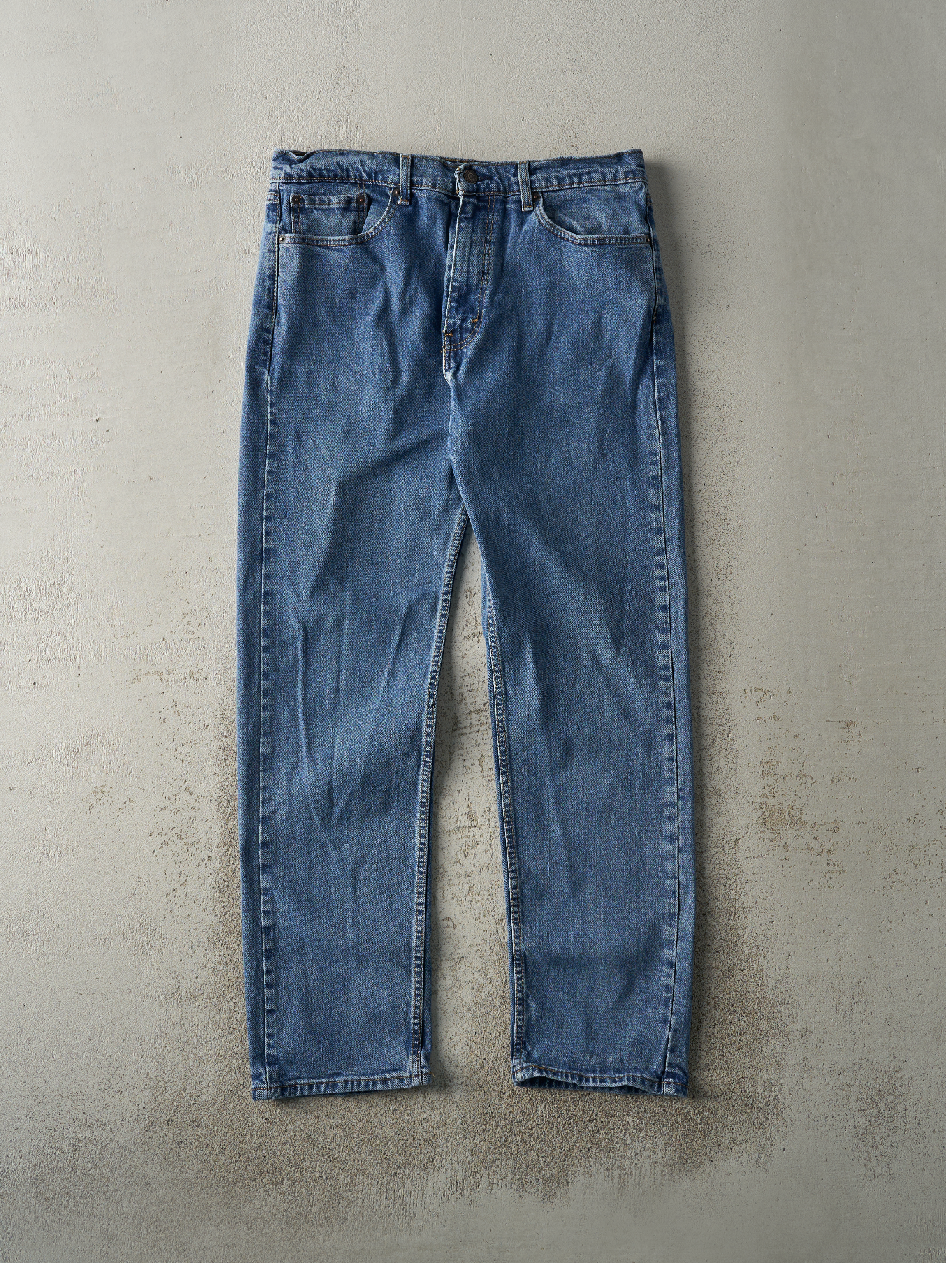 Vintage Y2K Mid Wash Levi's 505 Jeans (33x30.5)