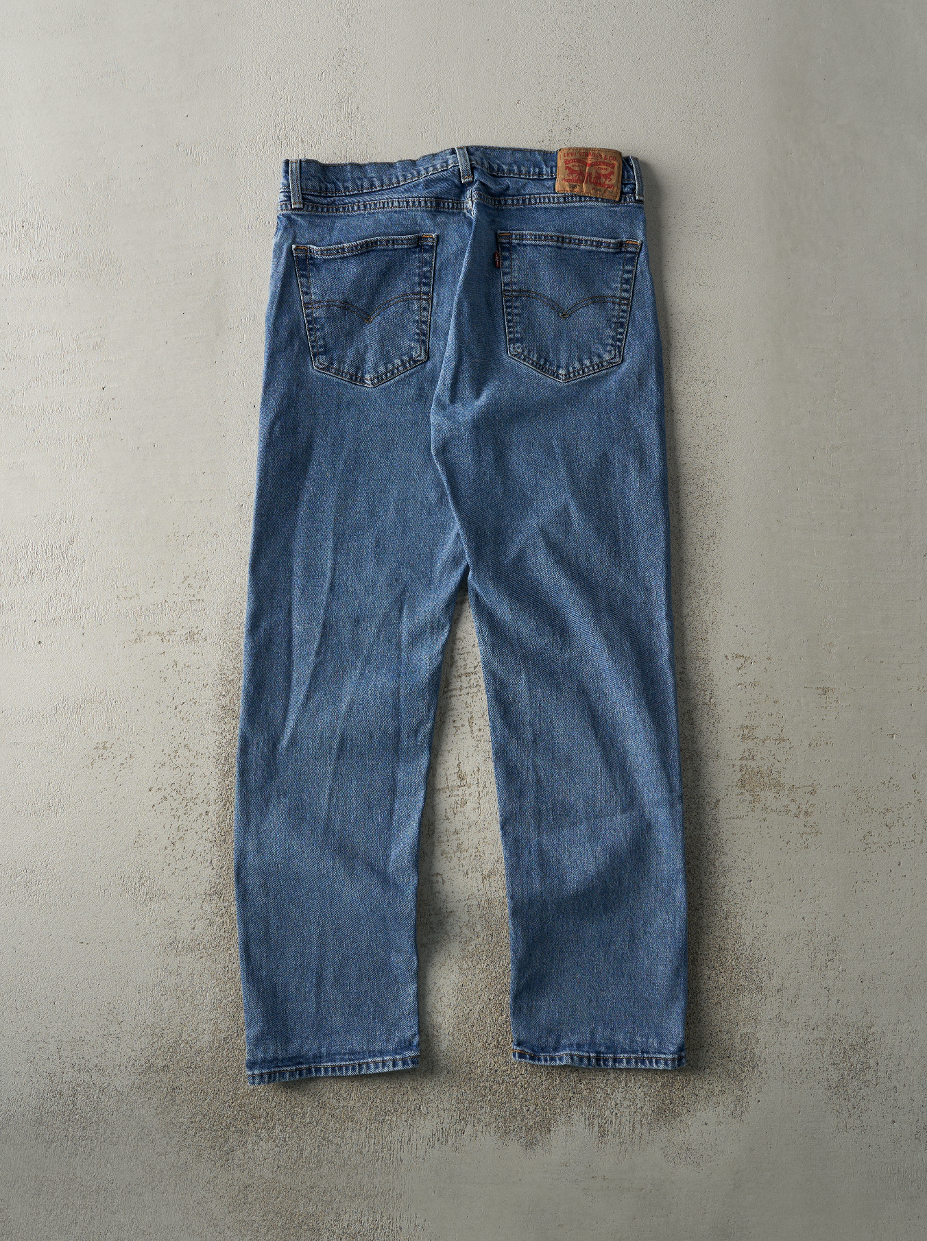 Vintage Y2K Mid Wash Levi's 505 Jeans (33x30.5)