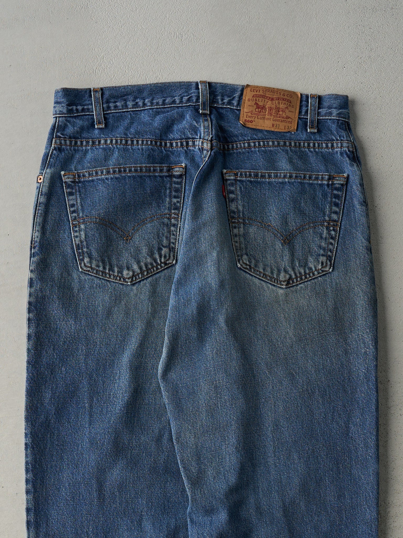 Vintage 90s Dark Wash Levi's 560 Loose Fit Jeans (33x31)