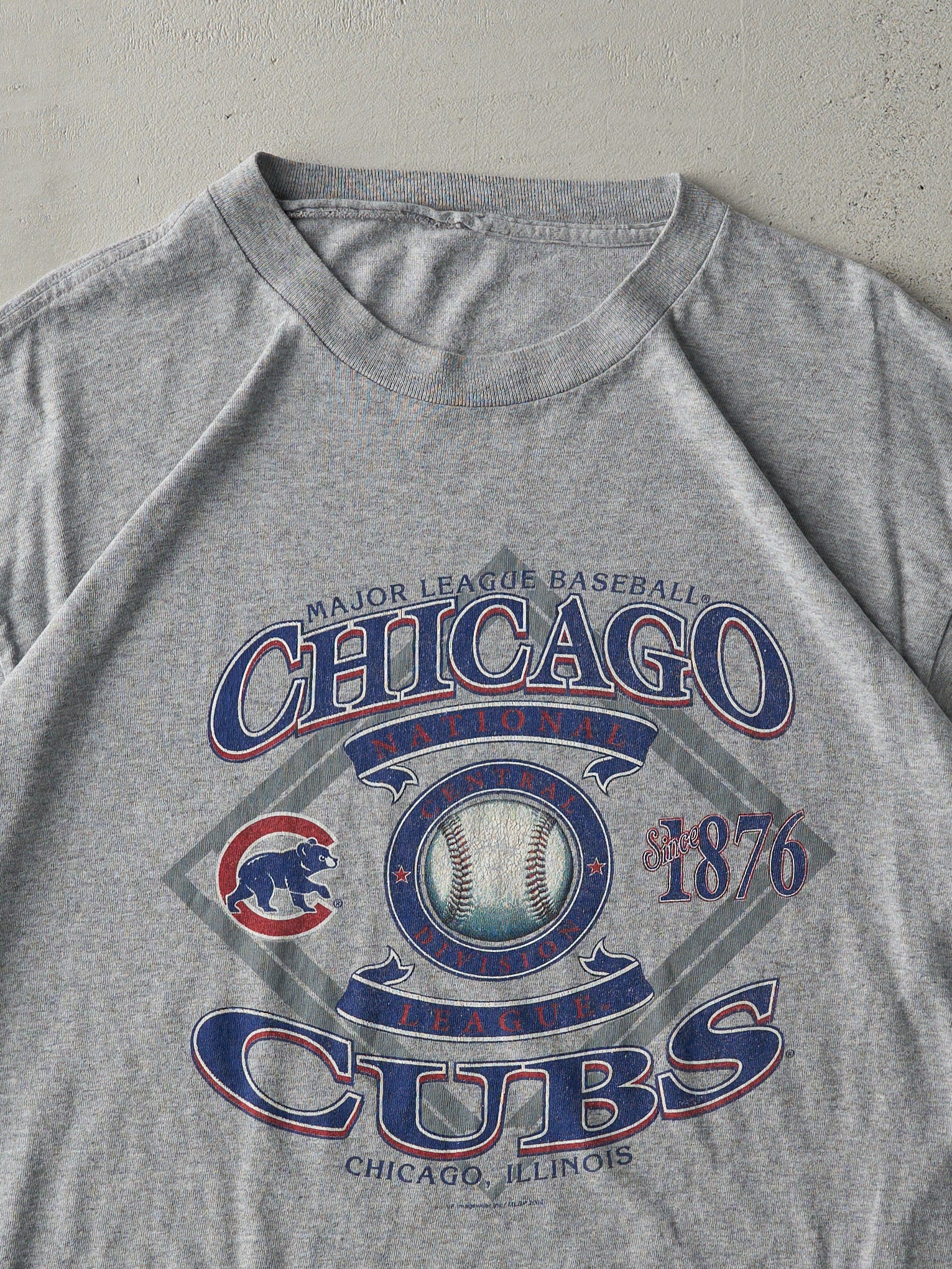 Vintage 04' Heather Grey Chicago Cubs Long Tee (M)