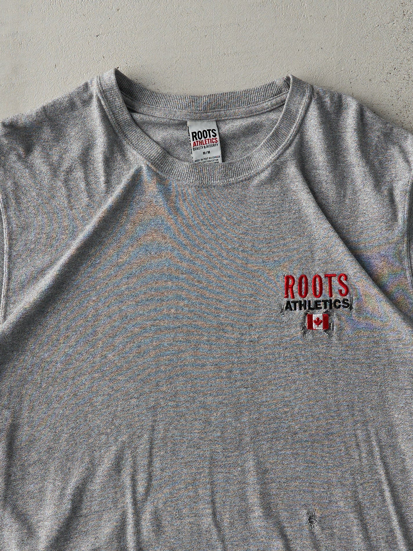 Vintage Y2K Grey Roots Athletics Embroidered Tee (M)