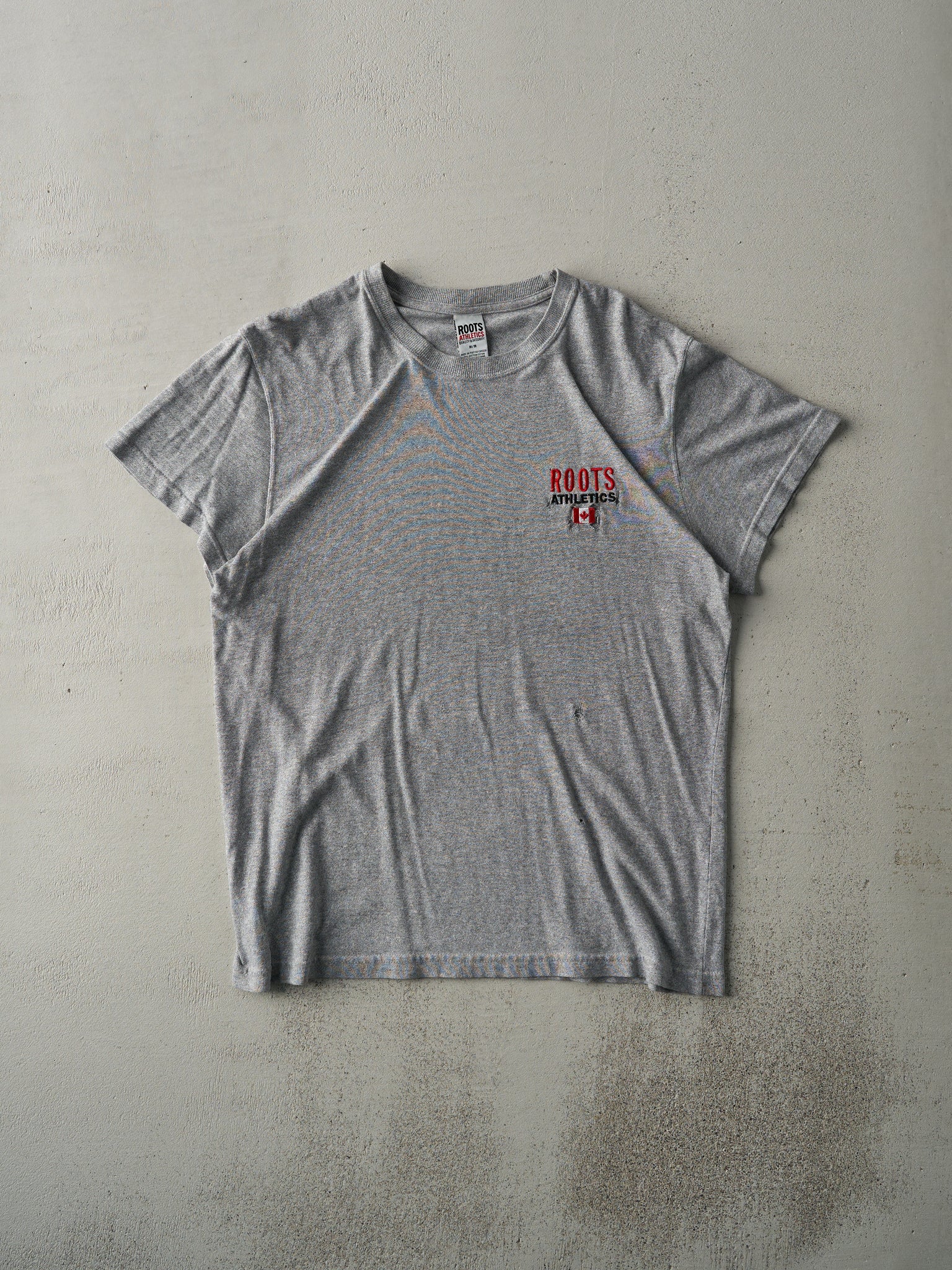 Vintage Y2K Grey Roots Athletics Embroidered Tee (M)