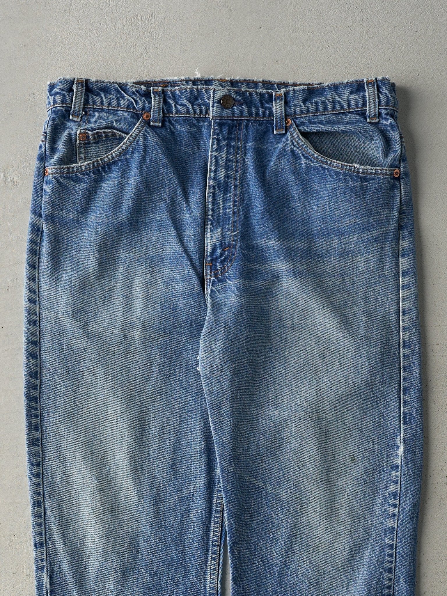 Vintage 90s Light Wash Orange Tab Levi's 505 Jeans (36x30.5)