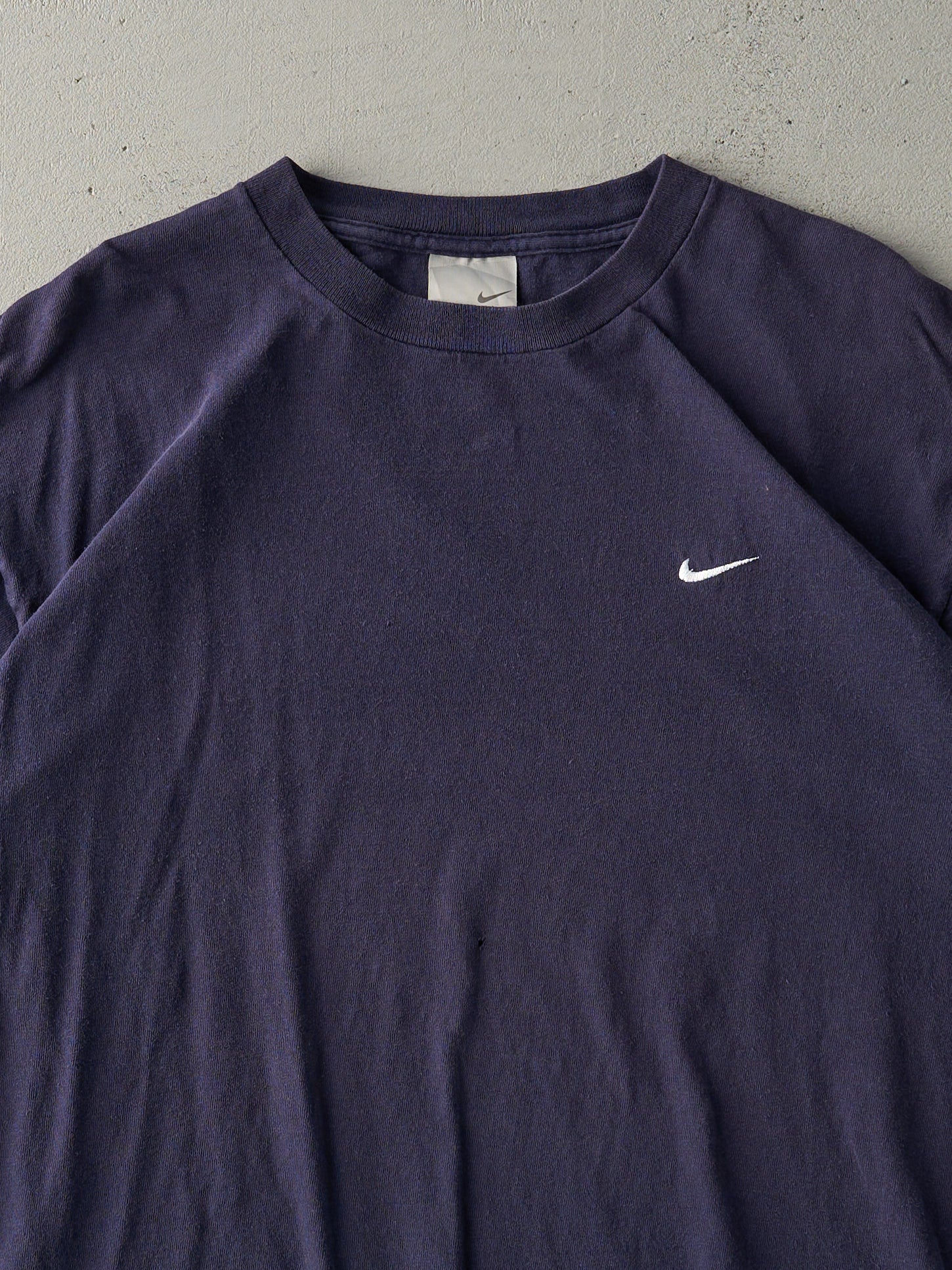 Vintage Y2K Navy Blue Nike Swoosh Embroidered Tee (M)