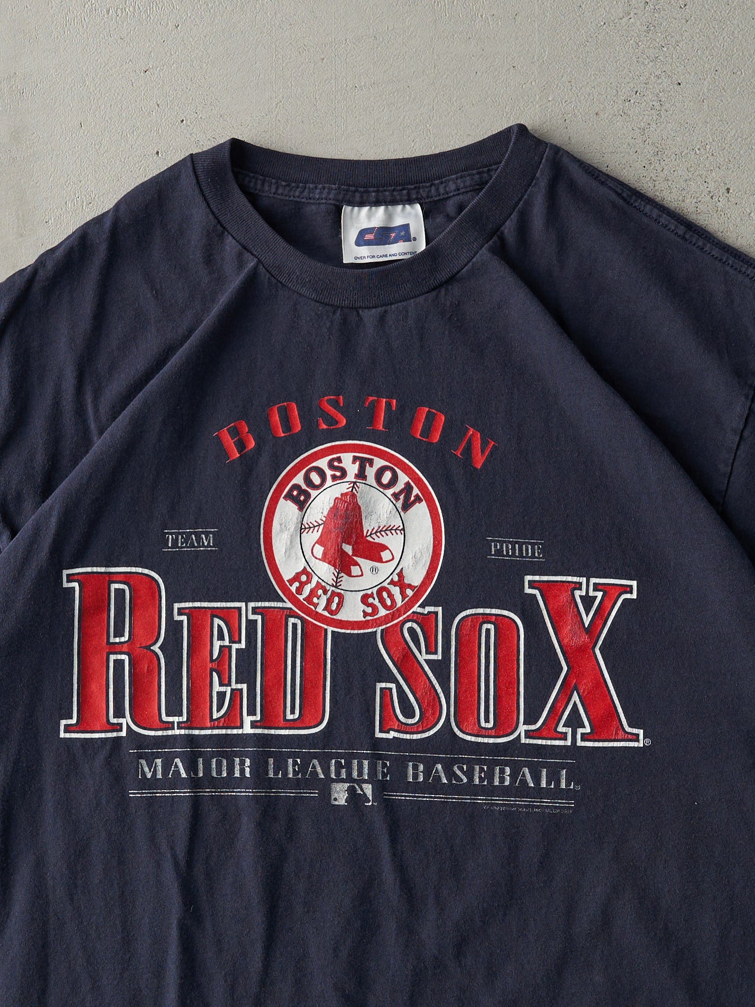 Vintage 01' Navy Blue Boston Red Sox Tee (M/L)