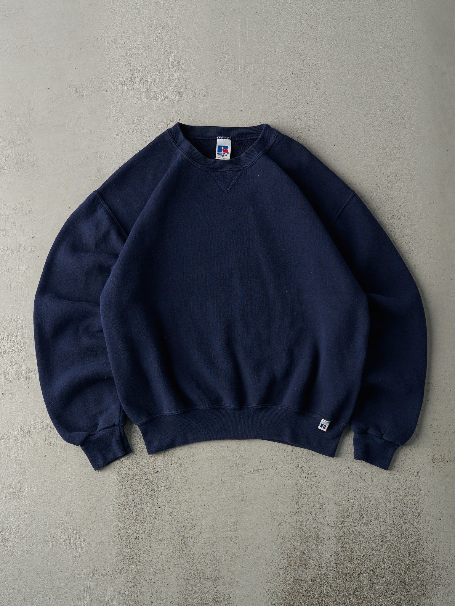 Vintage 90s Navy Russell Athletics Blank Crewneck (M)