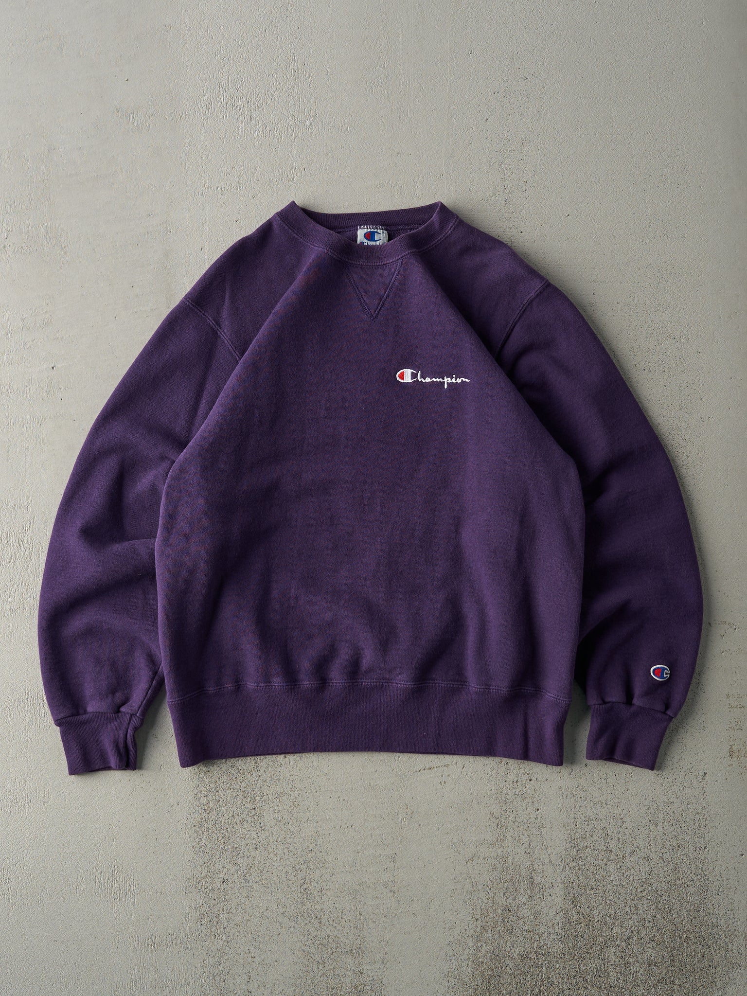 Vintage 90s Plum Purple Champion Embroidered Logo Crewneck (M)