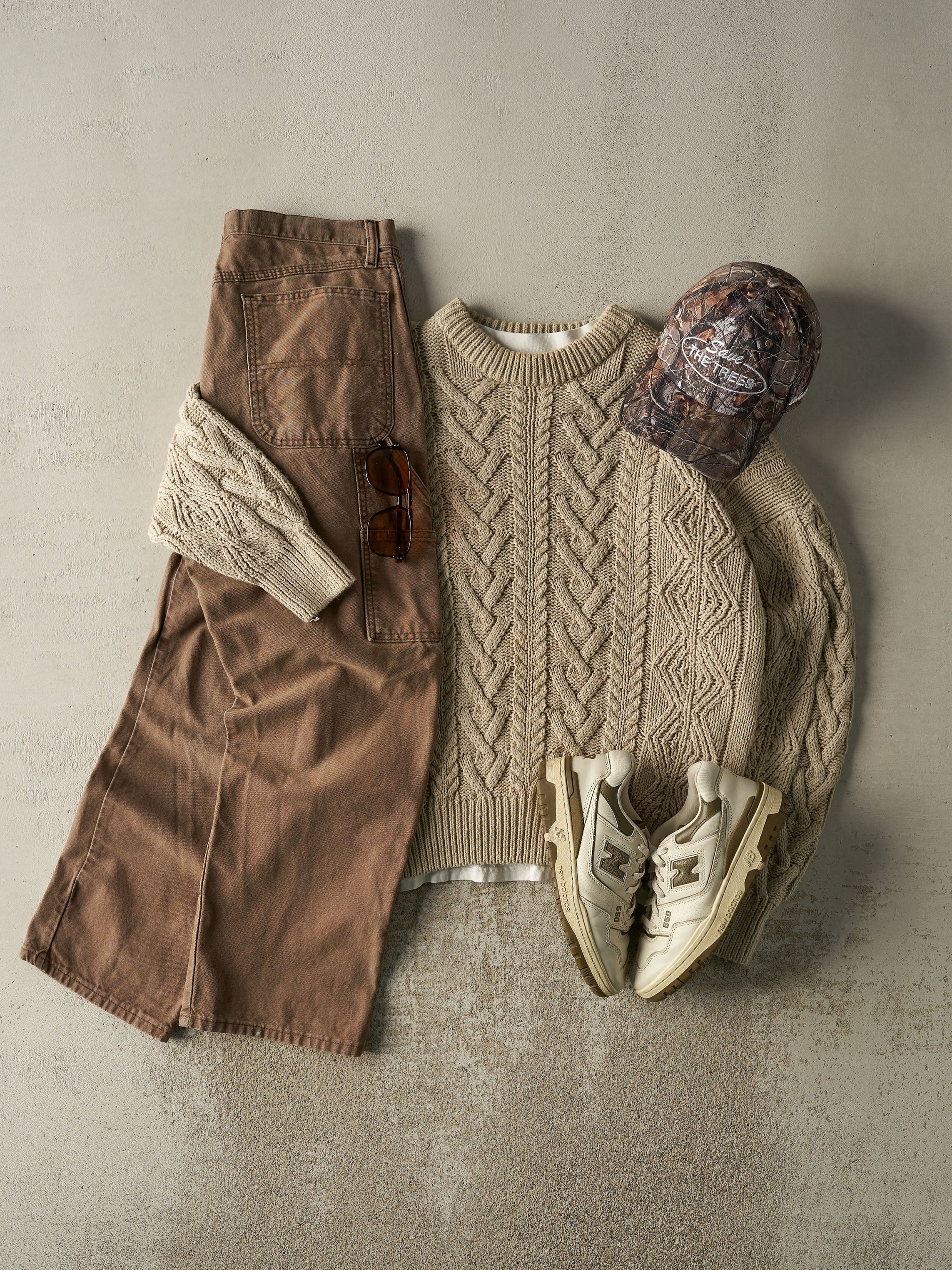 Vintage 90s Beige Cable Knit Sweater (M/L)