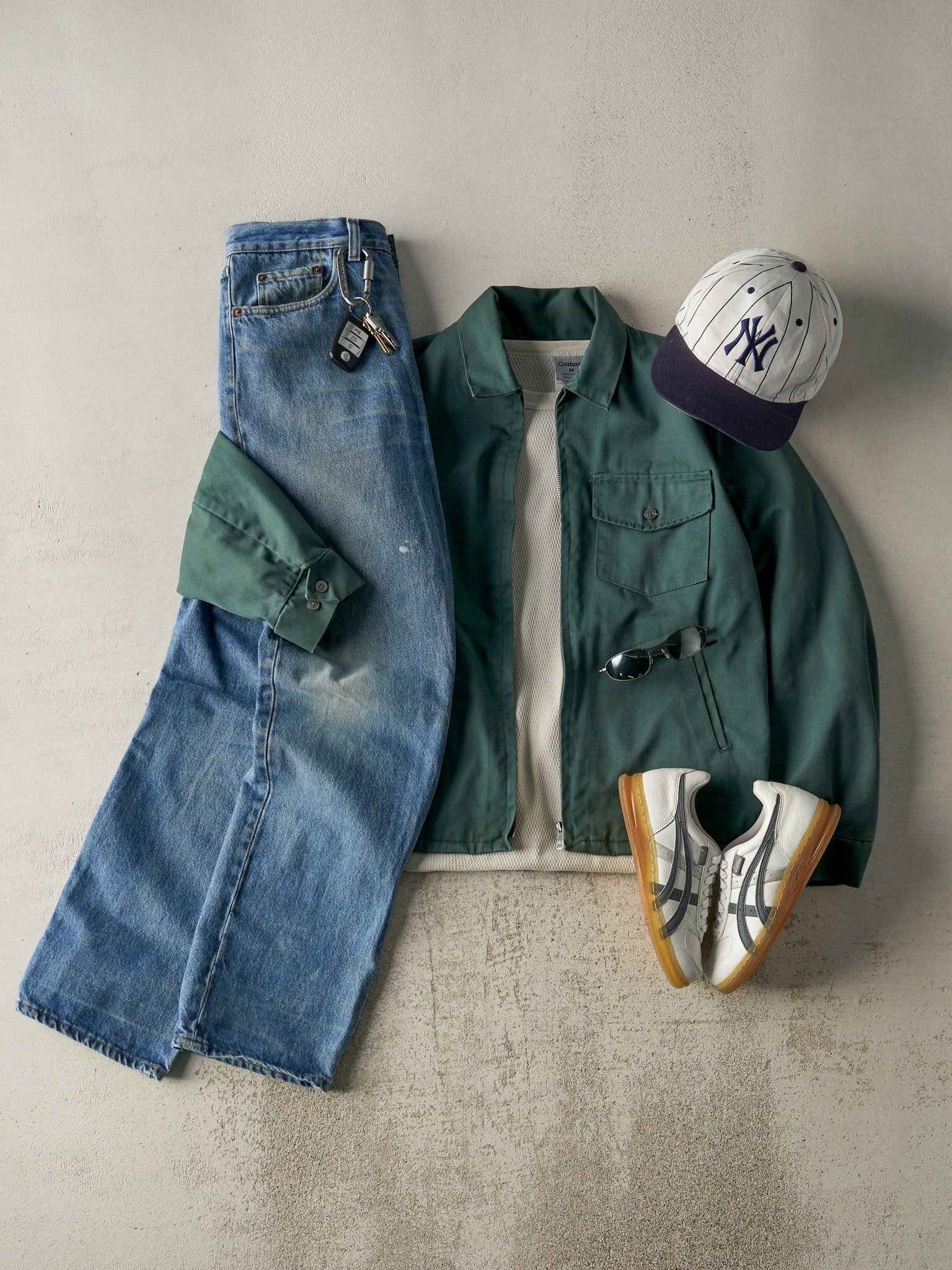 Vintage 80s Mid Wash Levi's 501 Jeans (32x31)