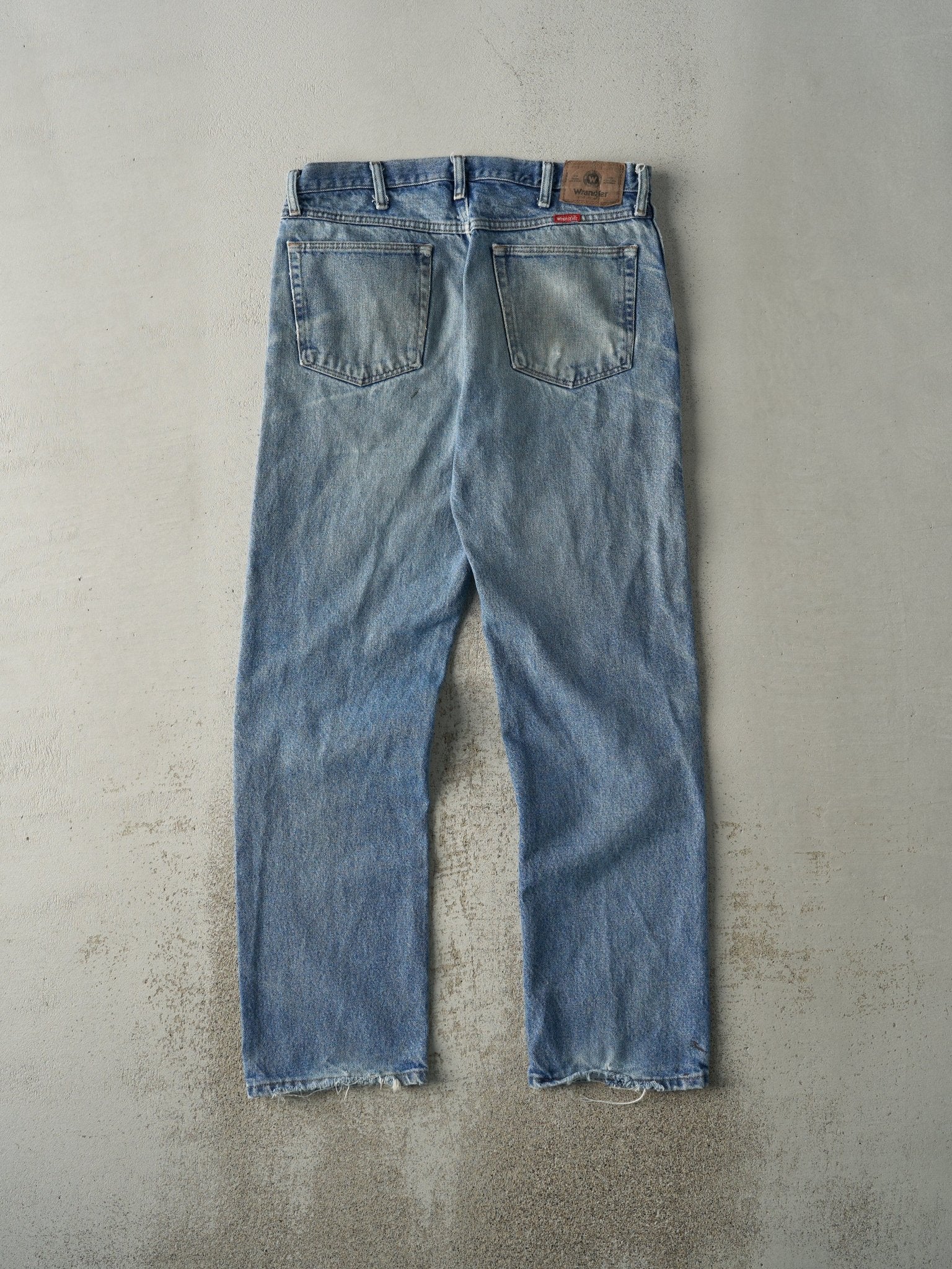 Vintage 90s Light Wash Wrangler Jeans (35x31) – Rebalance Vintage