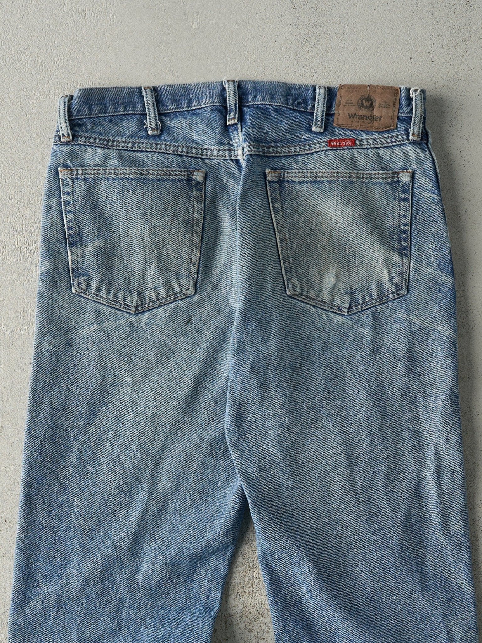 Vintage 90s Light Wash Wrangler Jeans (35x31) – Rebalance Vintage