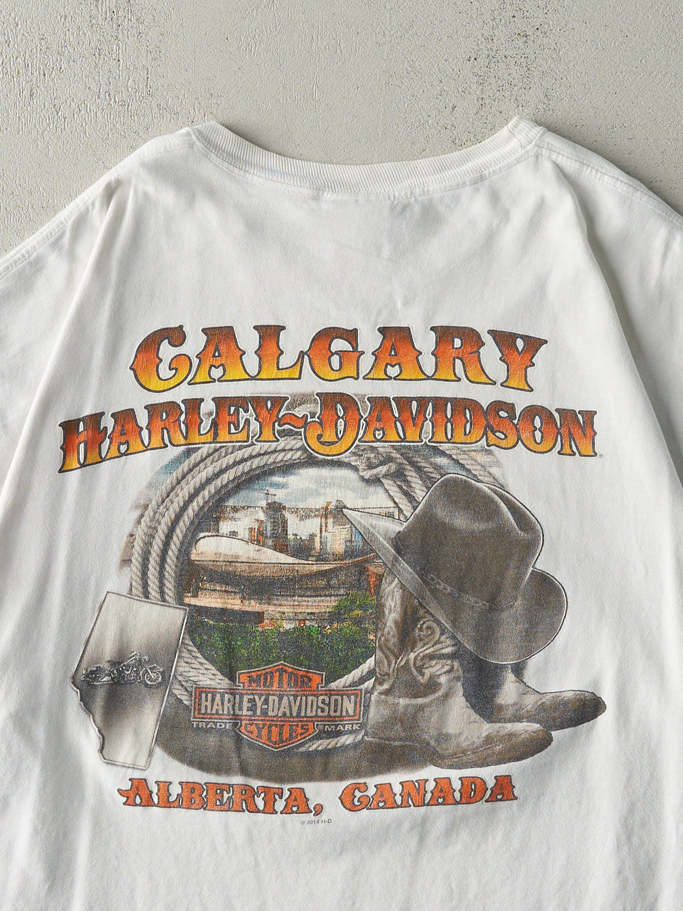 Vintage 11' White Calgary Alberta Harley Davidson "Save A Horse.." Tee (L/XL)