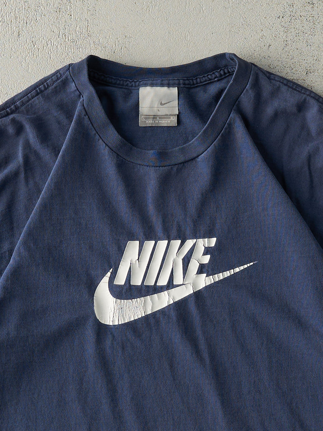 Vintage Y2K Navy Blue Nike Logo Tee (M)