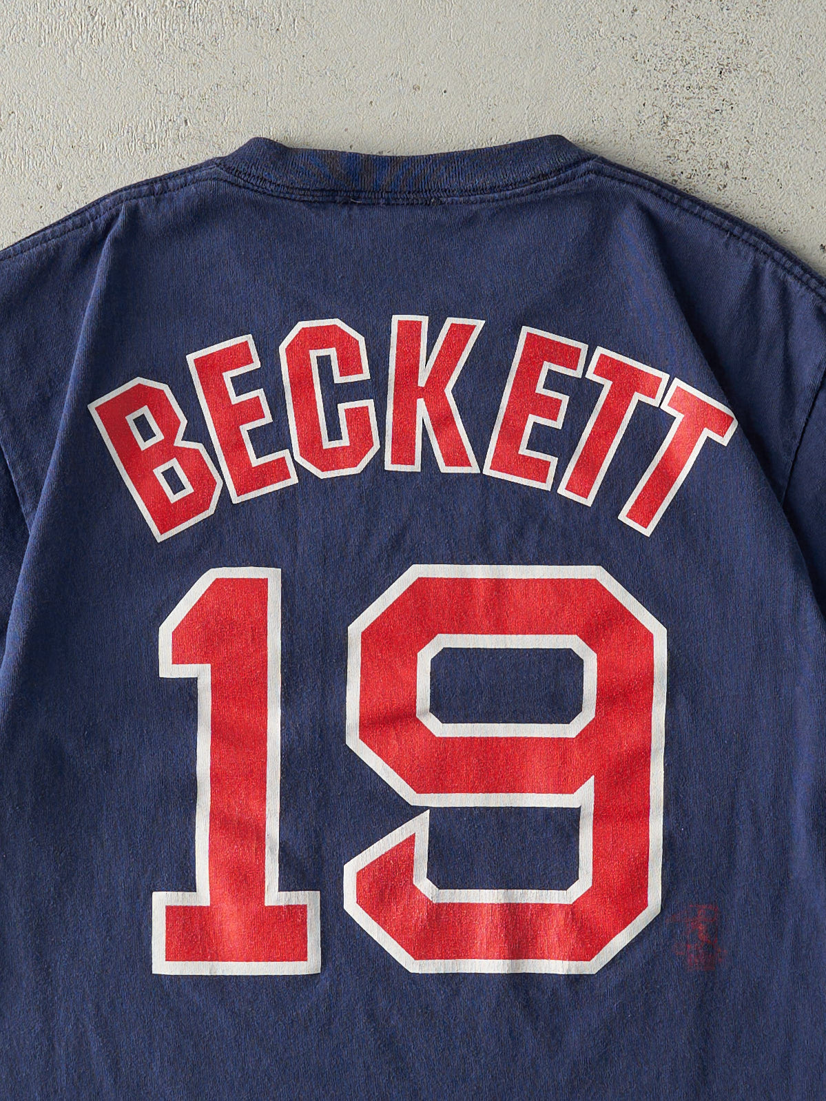 Vintage Y2K Navy Blue Boston Red Sox #19 Josh Beckett Player Tee (S)