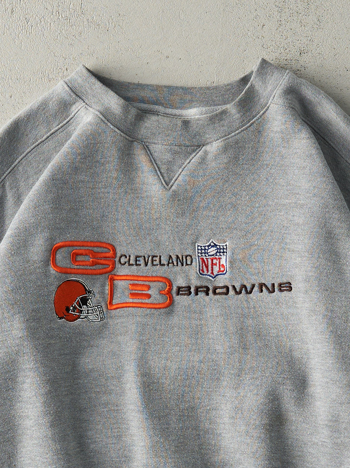 Vintage Y2K Embroidered Cleveland Browns Crewneck (L)