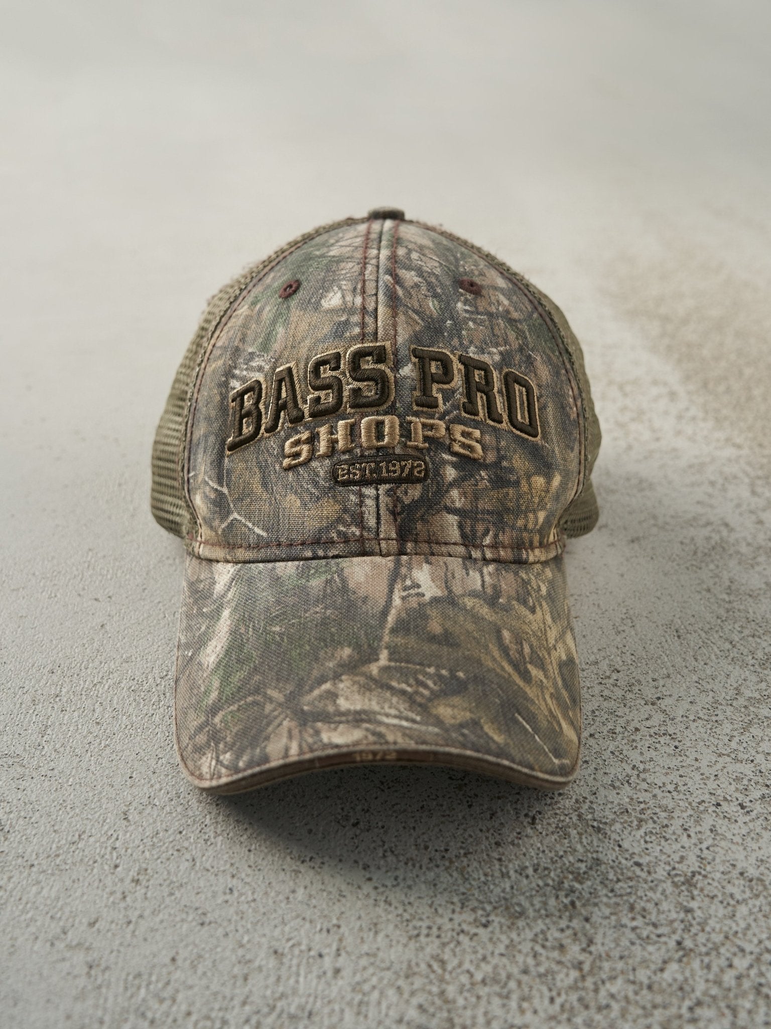 Vintage Y2K Camo Bass Pro Shops Strapback Mesh Hat