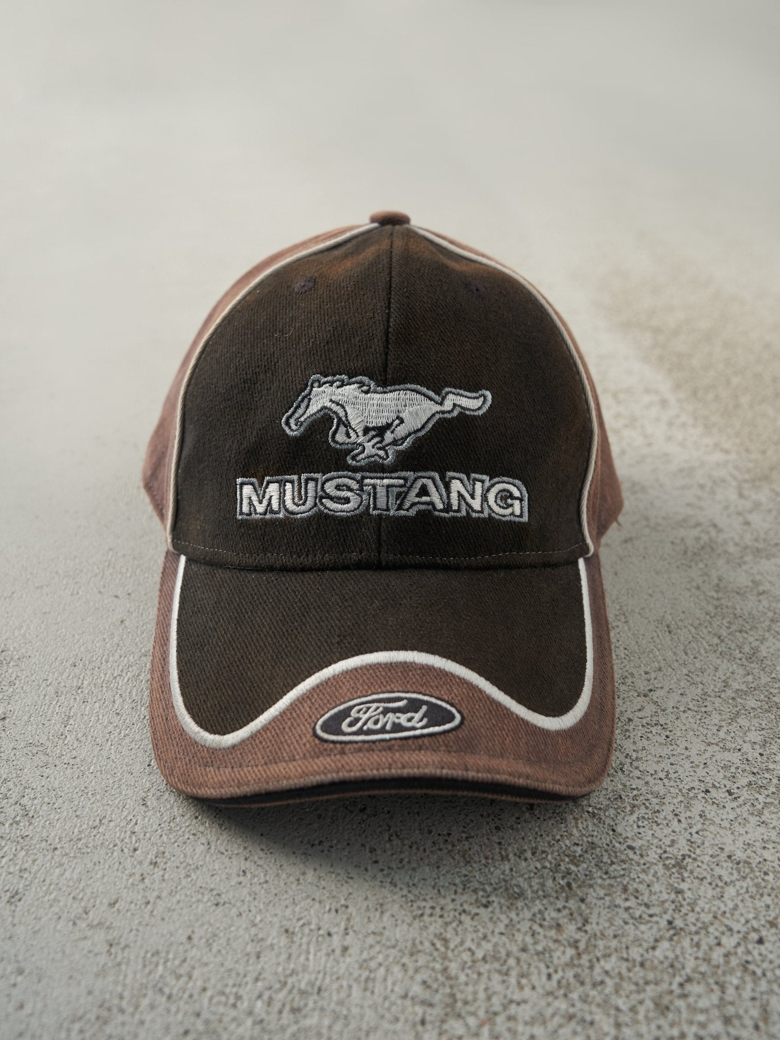 Vintage Y2K Sun Faded Black Ford Mustang Embroidered Velcro Hat