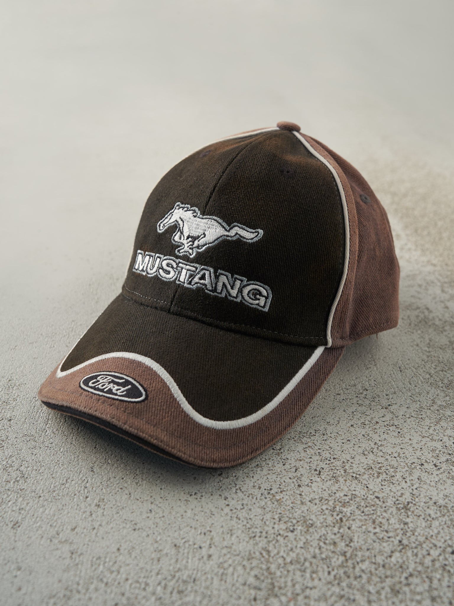 Vintage Y2K Sun Faded Black Ford Mustang Embroidered Velcro Back Hat