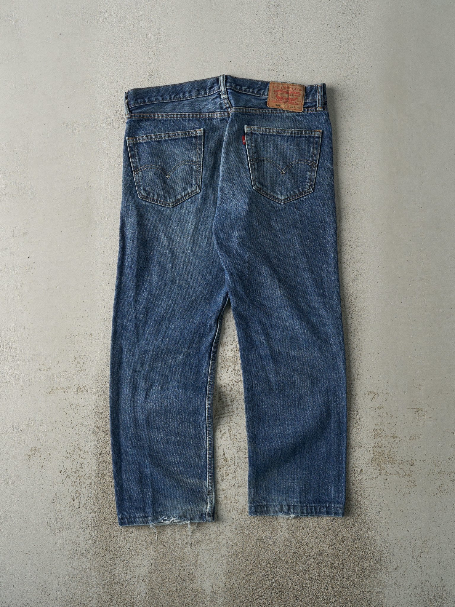 Vintage Y2K Dark Wash Levi's 505 Jeans (36x27)