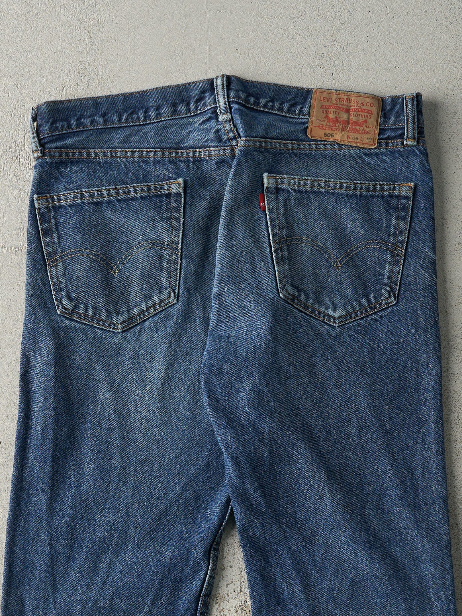 Vintage Y2K Dark Wash Levi's 505 Jeans (36x27)