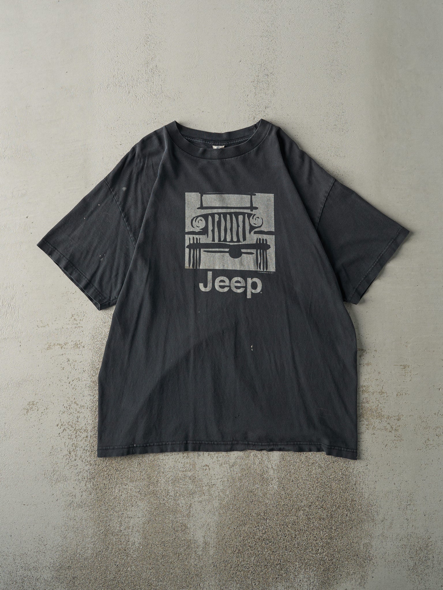 Vintage 11' Black Jeep Logo Tee (L)