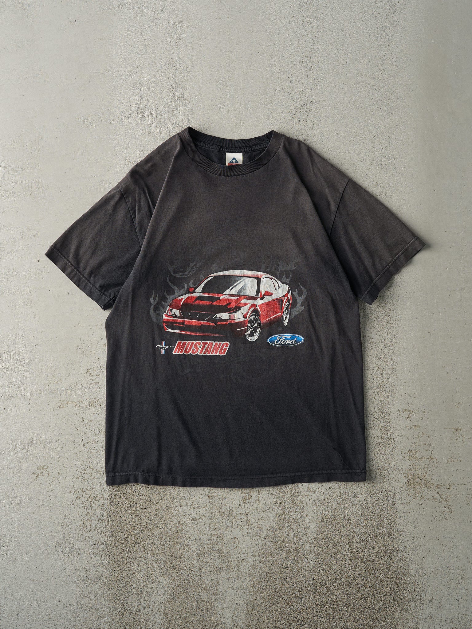 Vintage Y2K Faded Black Ford Mustang Tee (M/L)