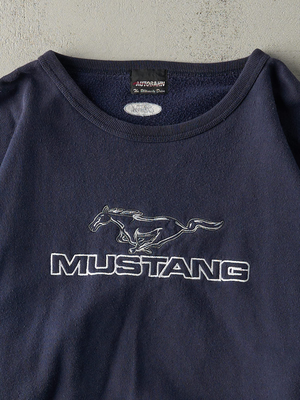 Vintage Y2K Navy Blue Embroidered Ford Mustang Crewneck (XL/XXL)