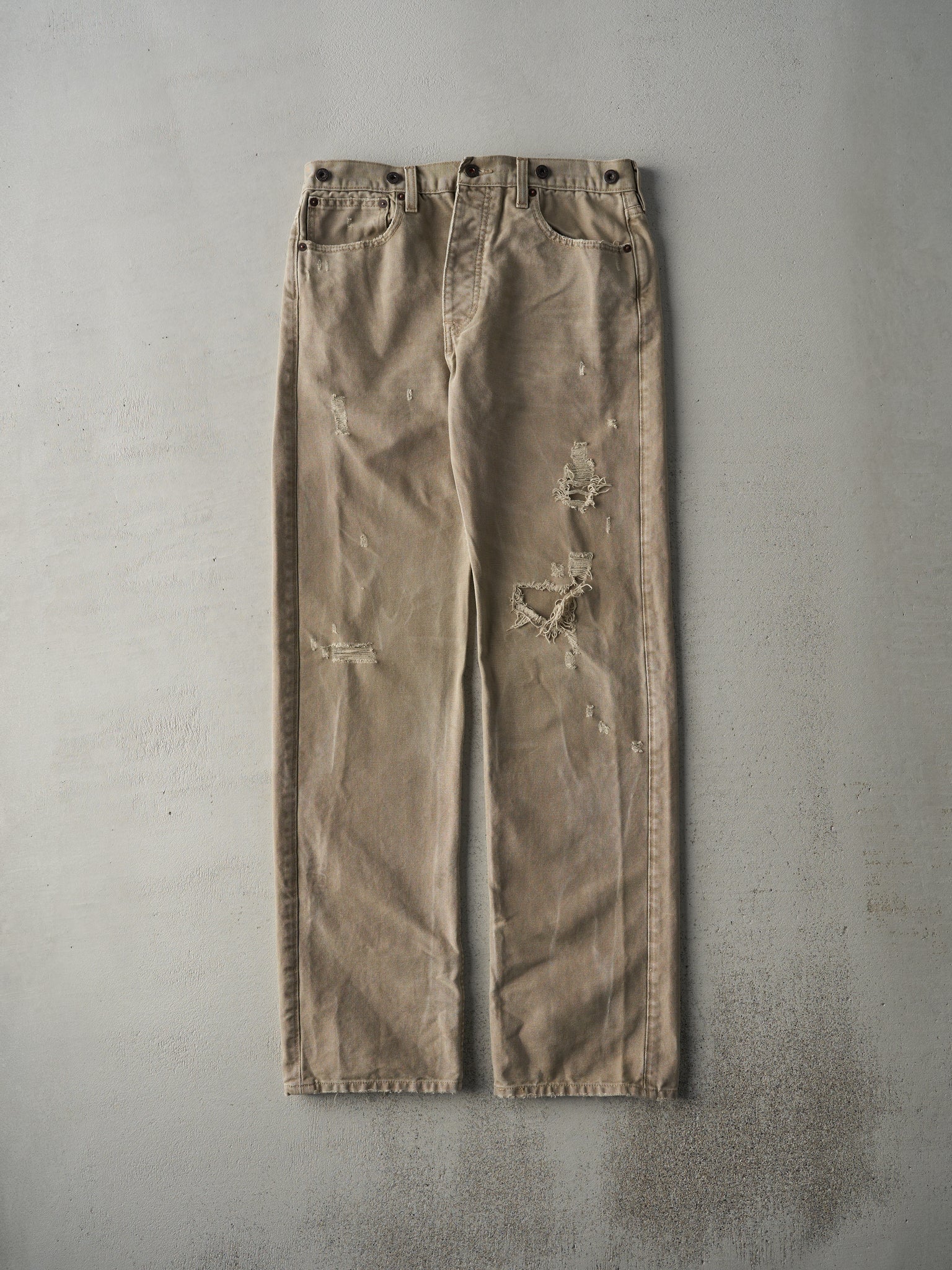 Vintage Y2K Beige Levi's Buckle Back Pants (32x32.5)