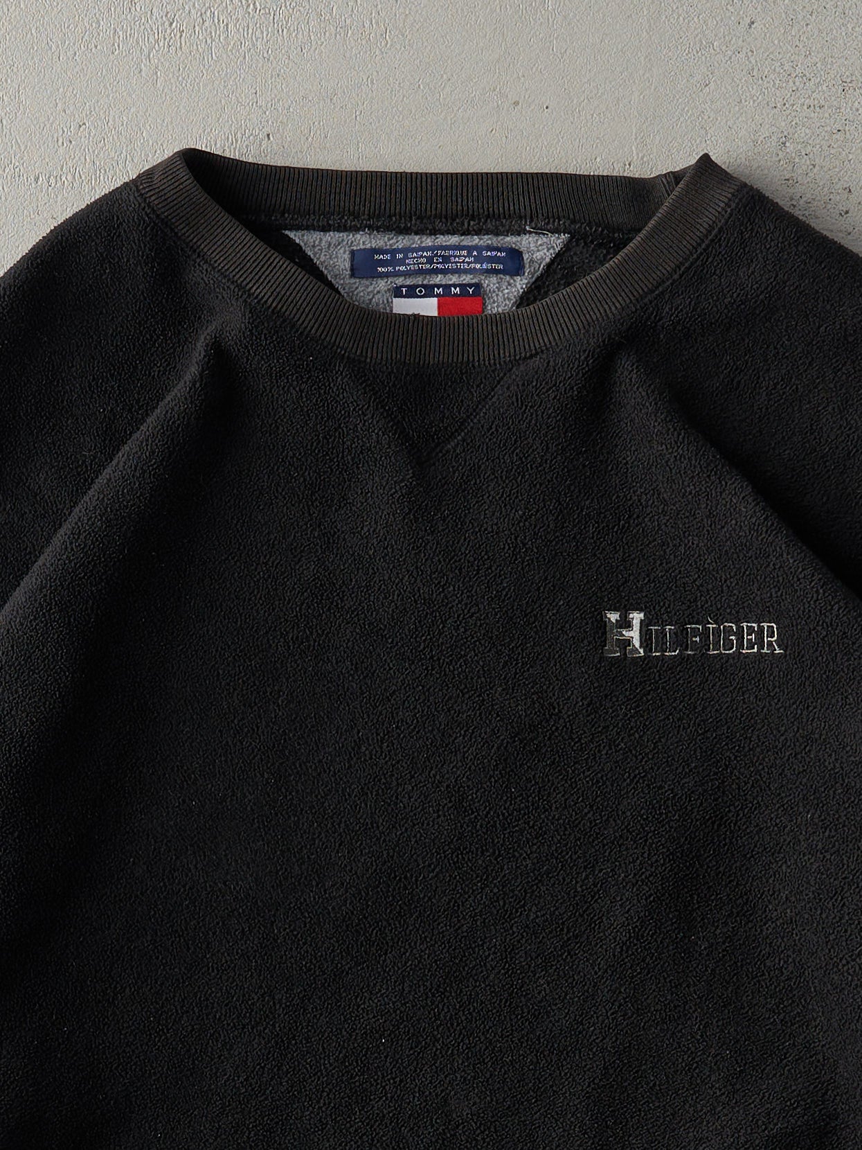 Vintage 90s Black Tommy Hilfiger Fleece Crewneck (XXL)