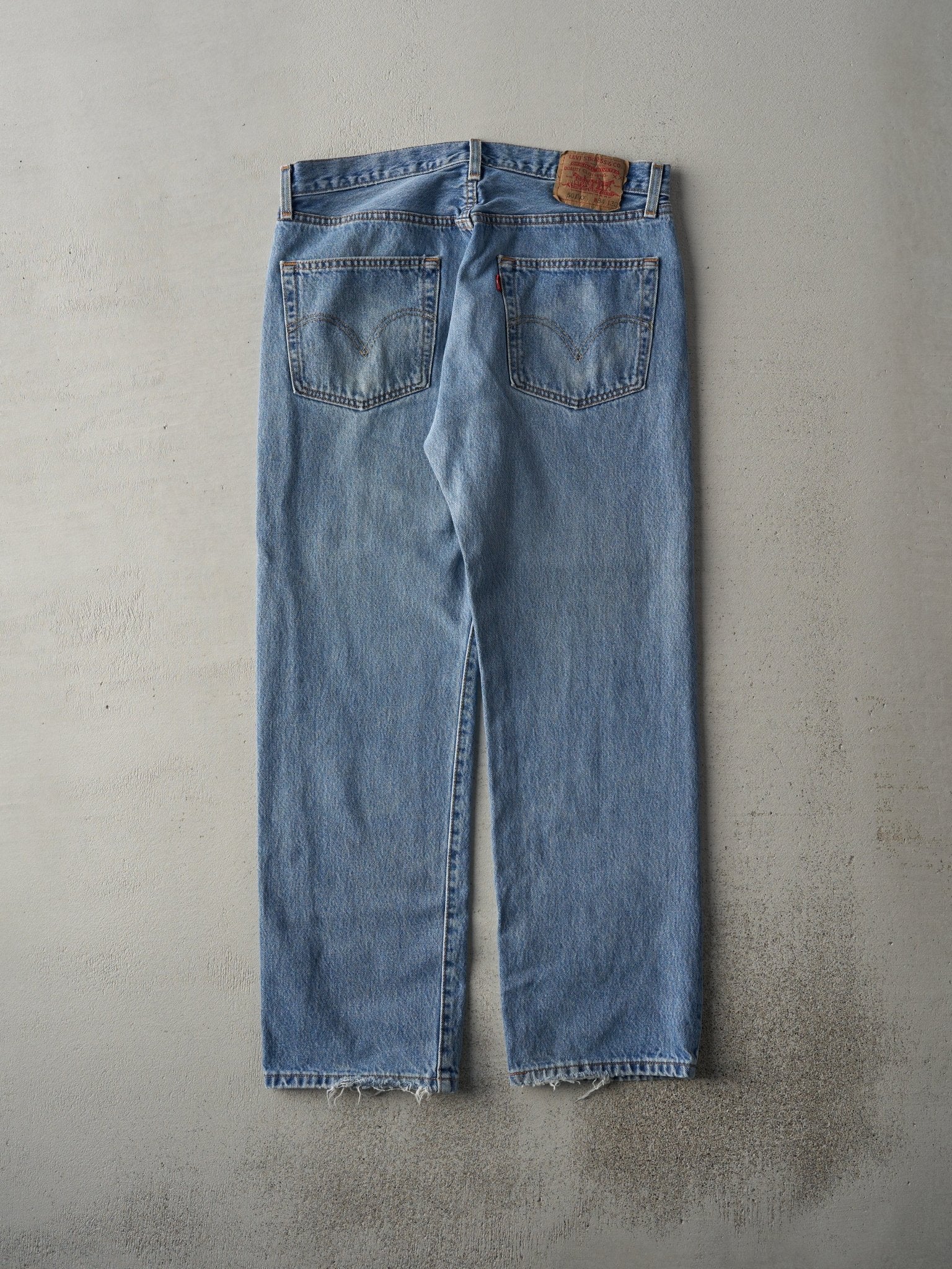Vintage 90s Light Wash Levi's 501XX Jeans (33.5x29)