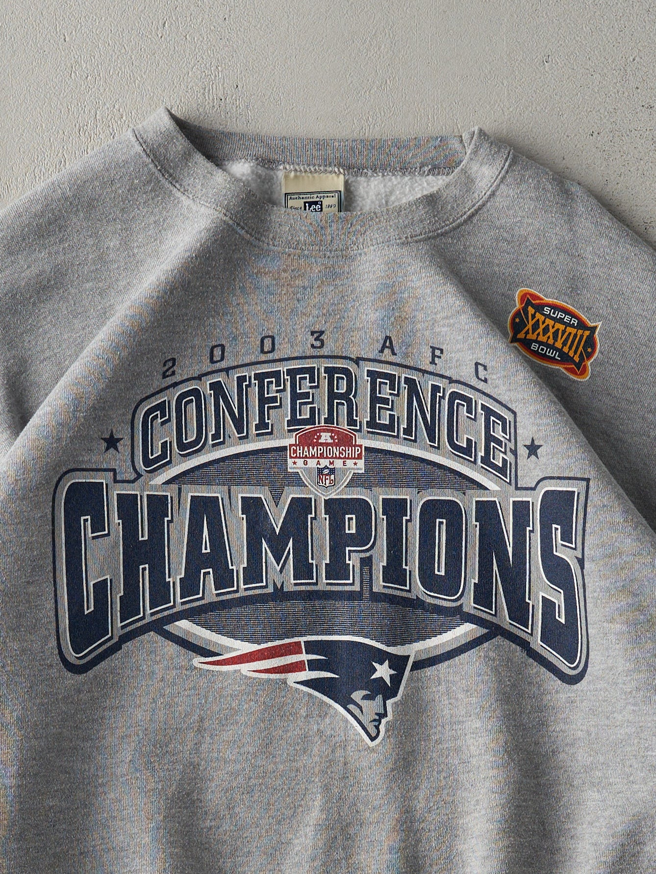 Vintage 03' New England Patriots Conference Champions Crewneck (L/XL)