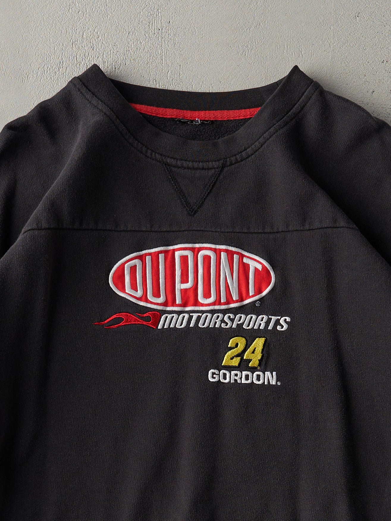 Vintage 90s Black Jeff Gordon DuPont Nascar Crewneck (L)