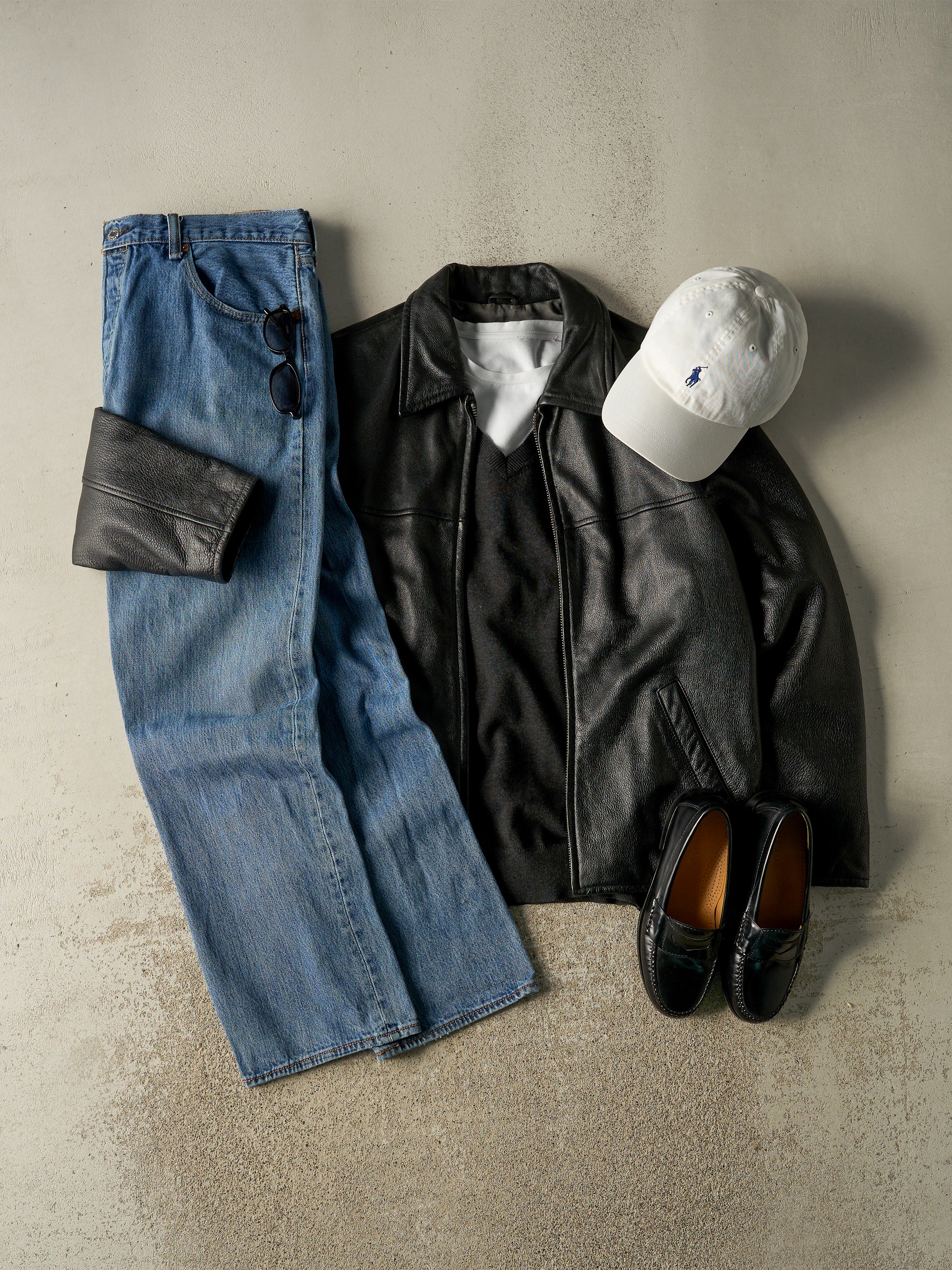 Vintage 90s Mid Wash Levi's 501 Jeans (38x30.5)