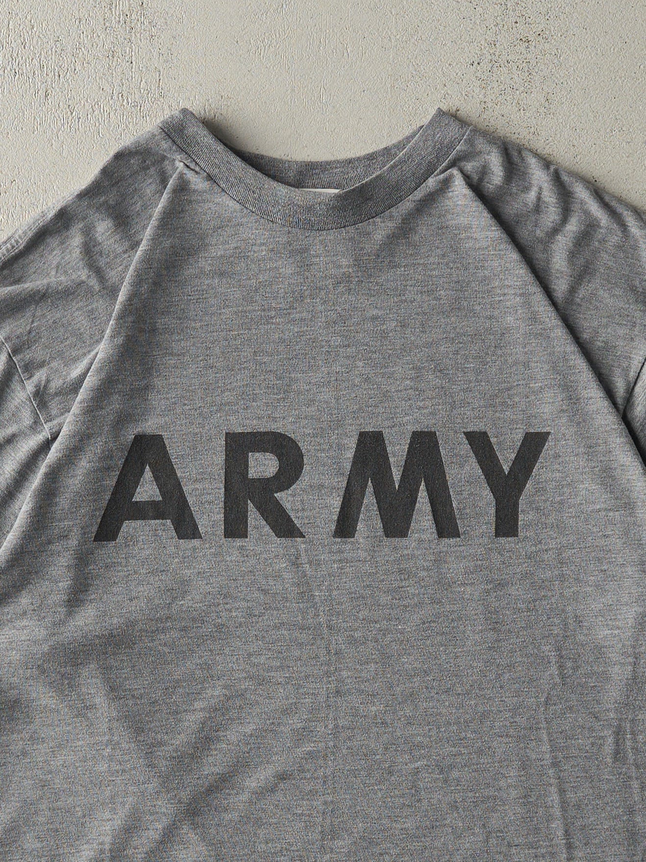 Vintage Y2K Grey US Army Tee (L/XL)