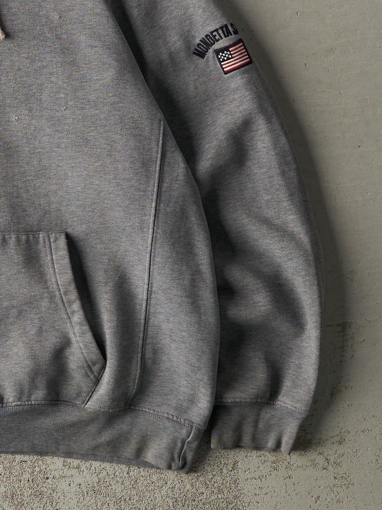 Vintage Y2K Grey Mondetta Sport Embroidered Hoodie (S/M)