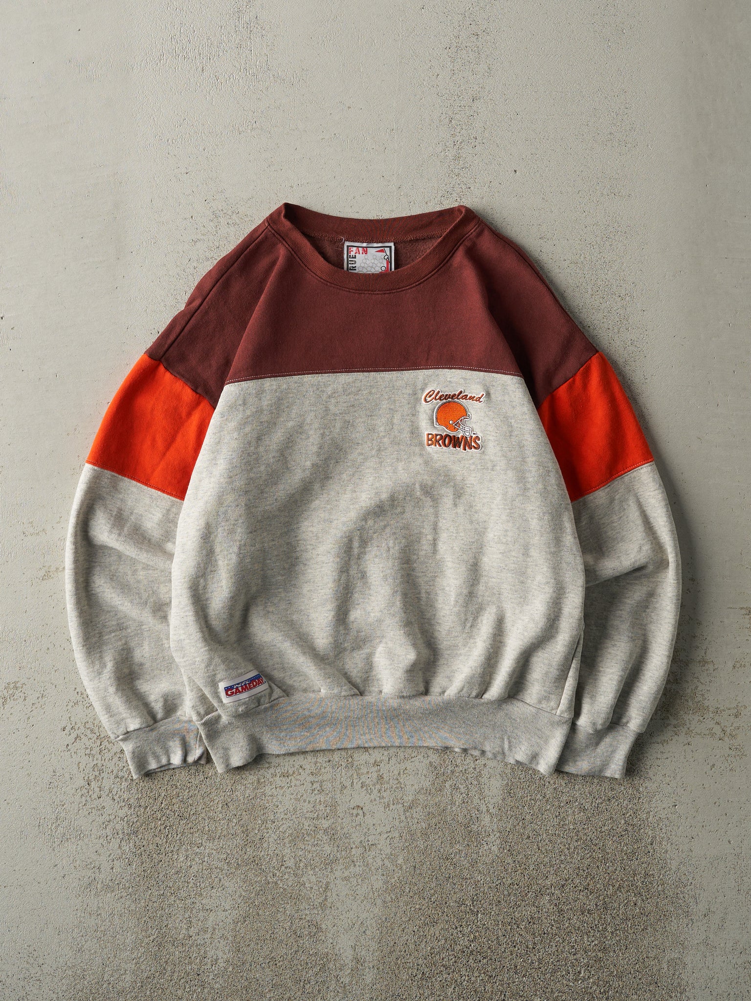 Vintage 90s Grey, Brown & Orange Cleveland Browns Embroidered Crewneck (M)