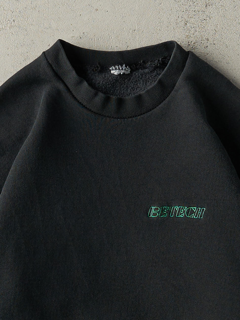 Vintage Y2K Black Embroidered Betech Logo Crewneck (M)