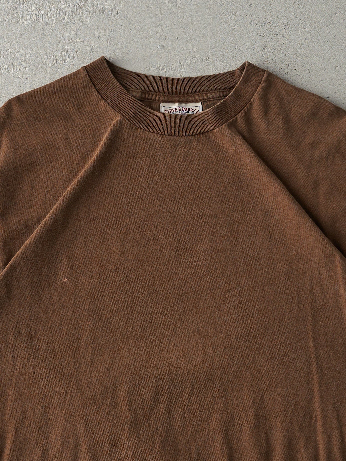 Vintage 90s Chocolate Brown Blank Tee (M)