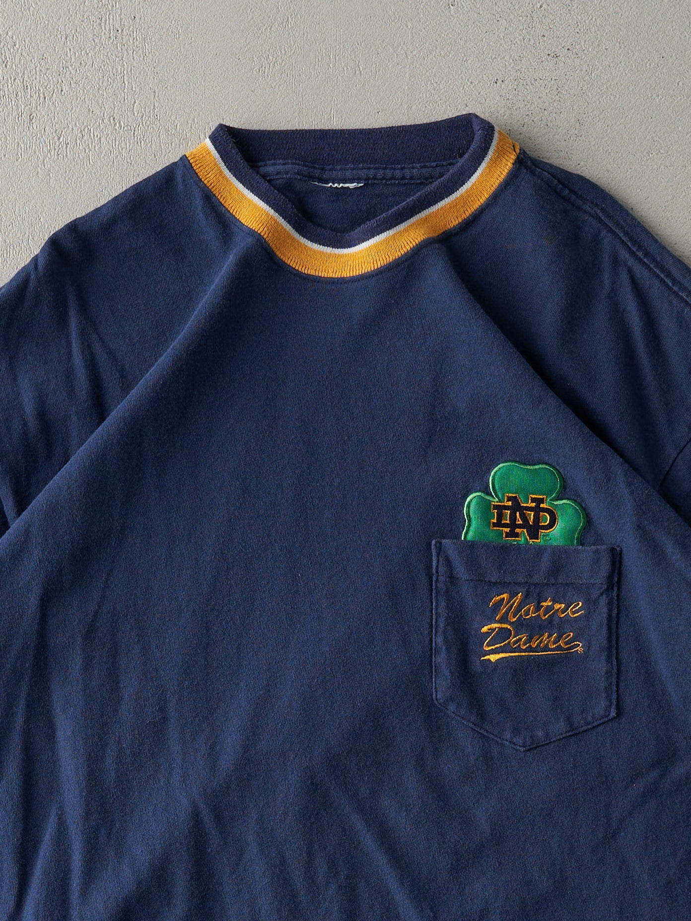 Vintage 90s Navy Blue Notre Dame Fighting Irish Pocket Tee (M)