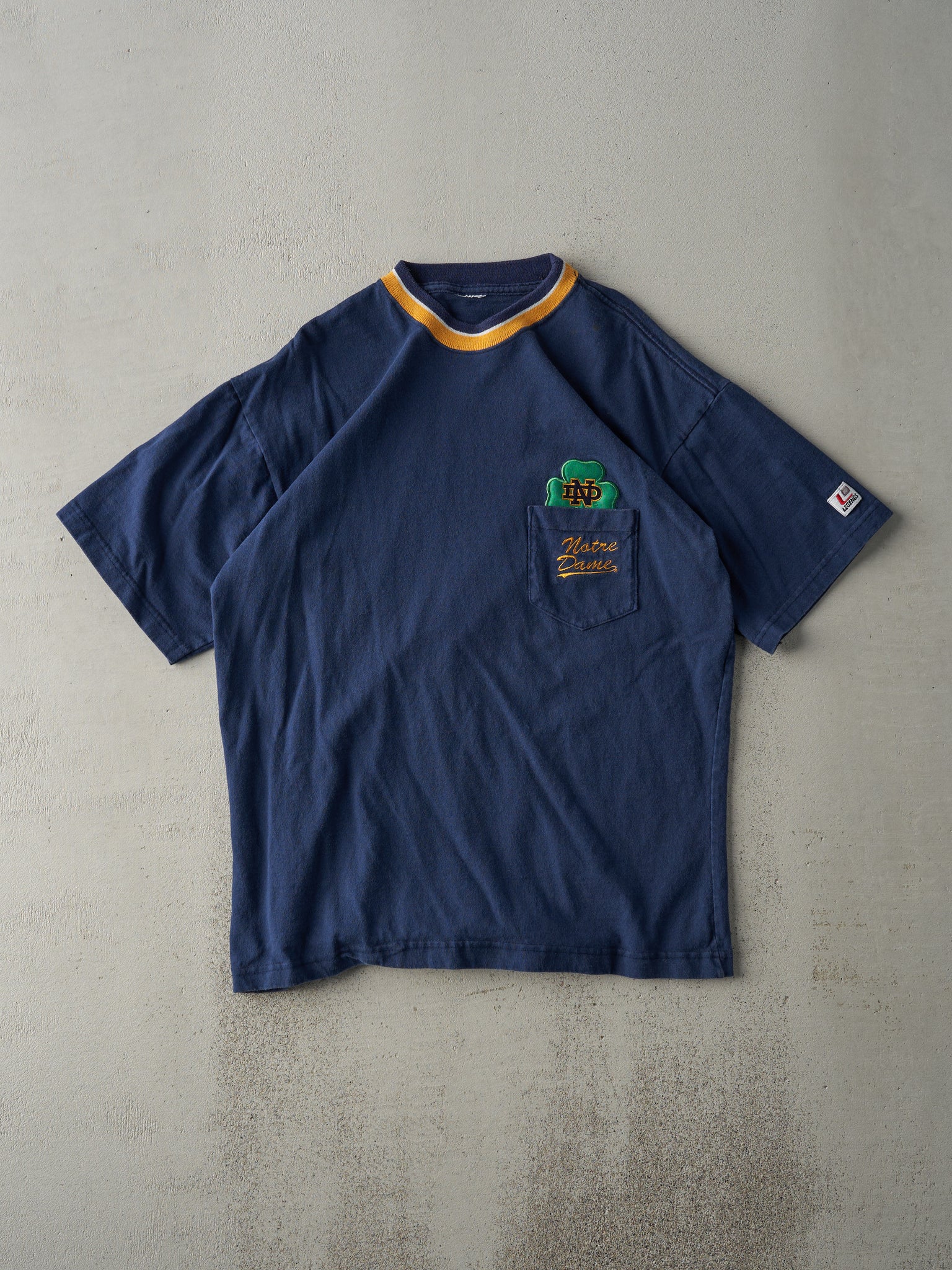 Vintage 90s Navy Blue Notre Dame Fighting Irish Pocket Tee (M)