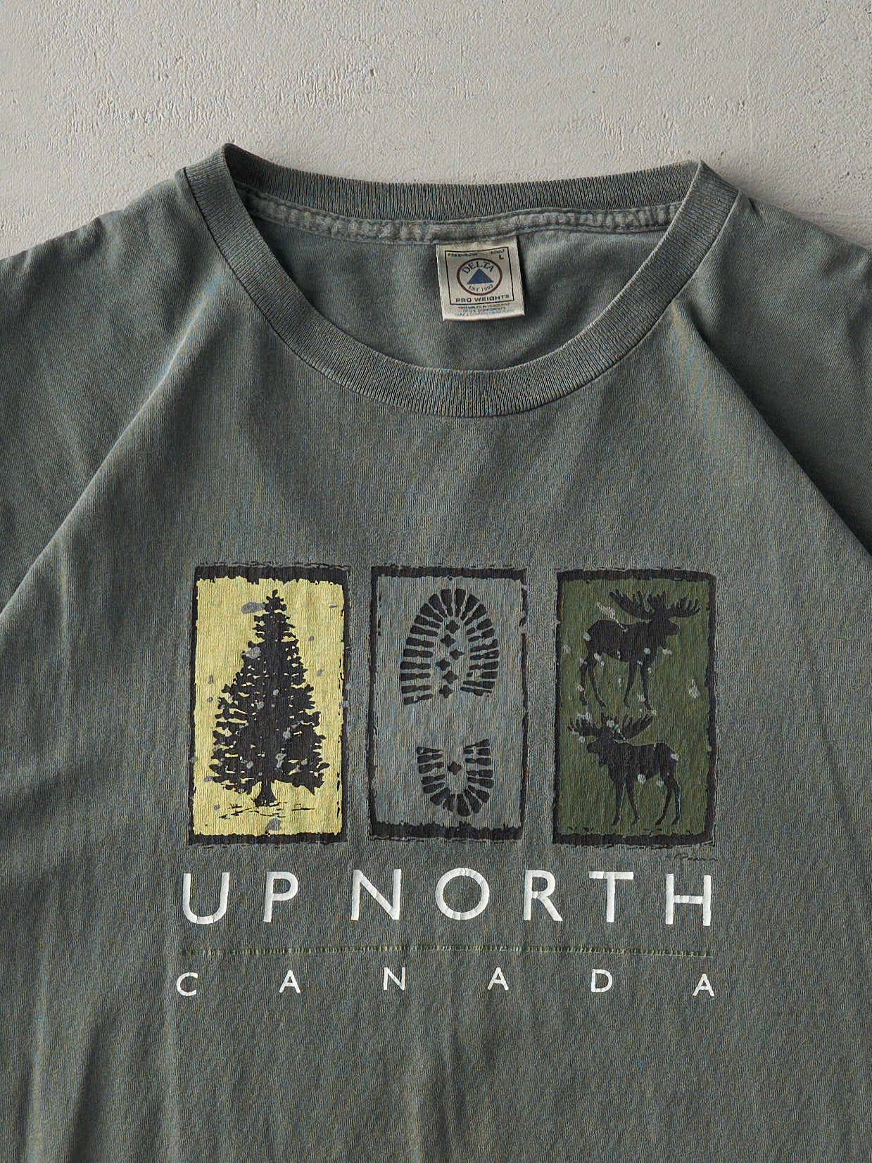 Vintage 90s Washed Green Up North Canada Tee (M)