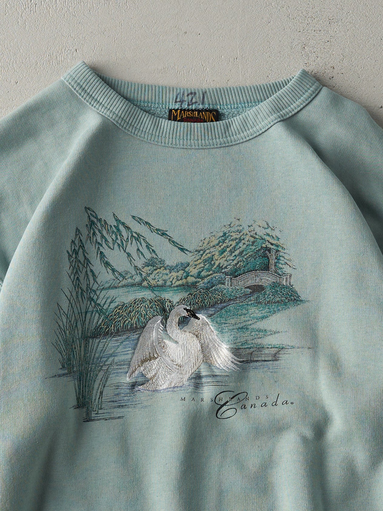 Vintage 90s Light Green Embroidered Swan Crewneck (M)