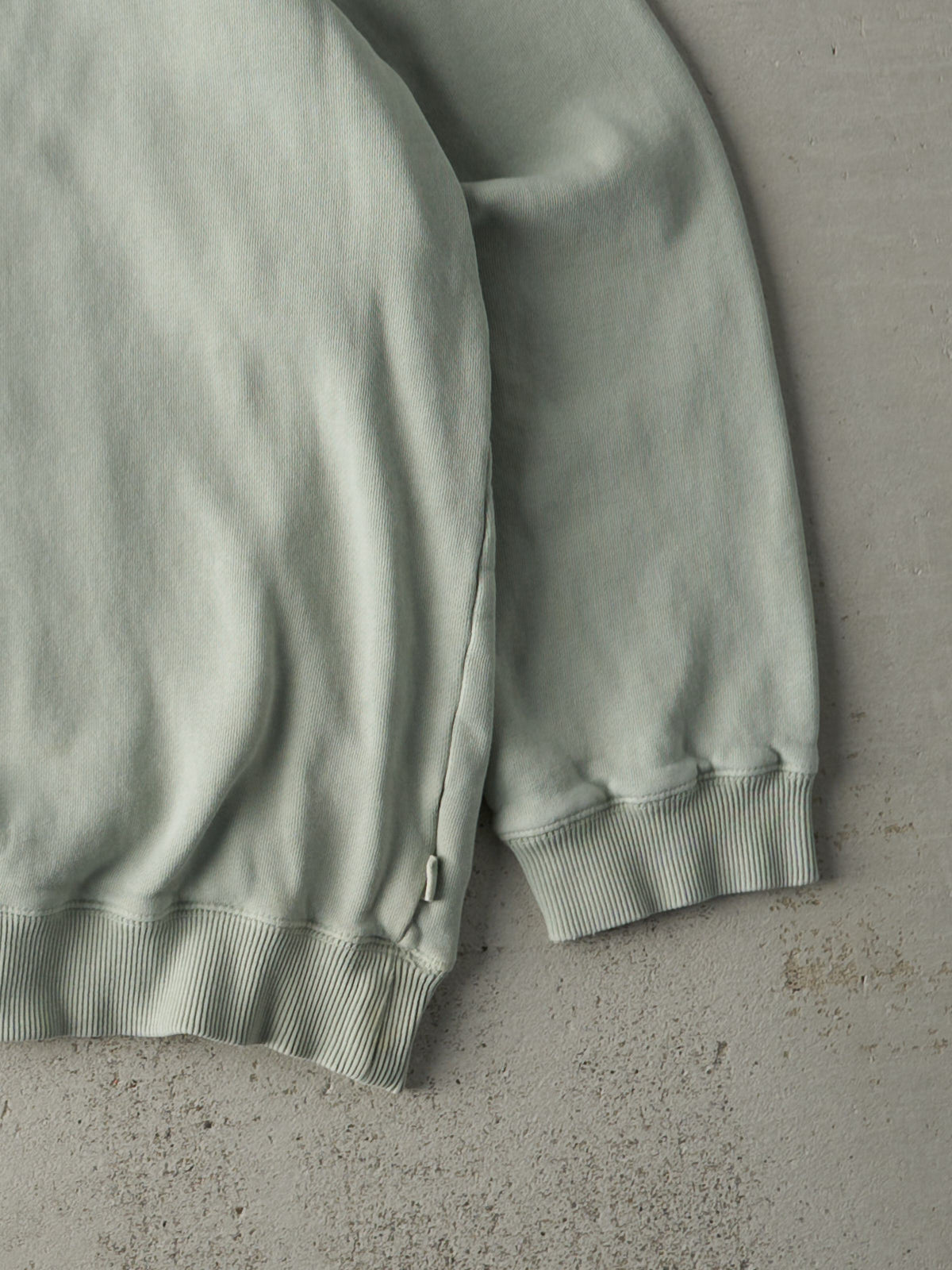 Vintage 90s Pale Green Blank Boxy Crewneck (L)