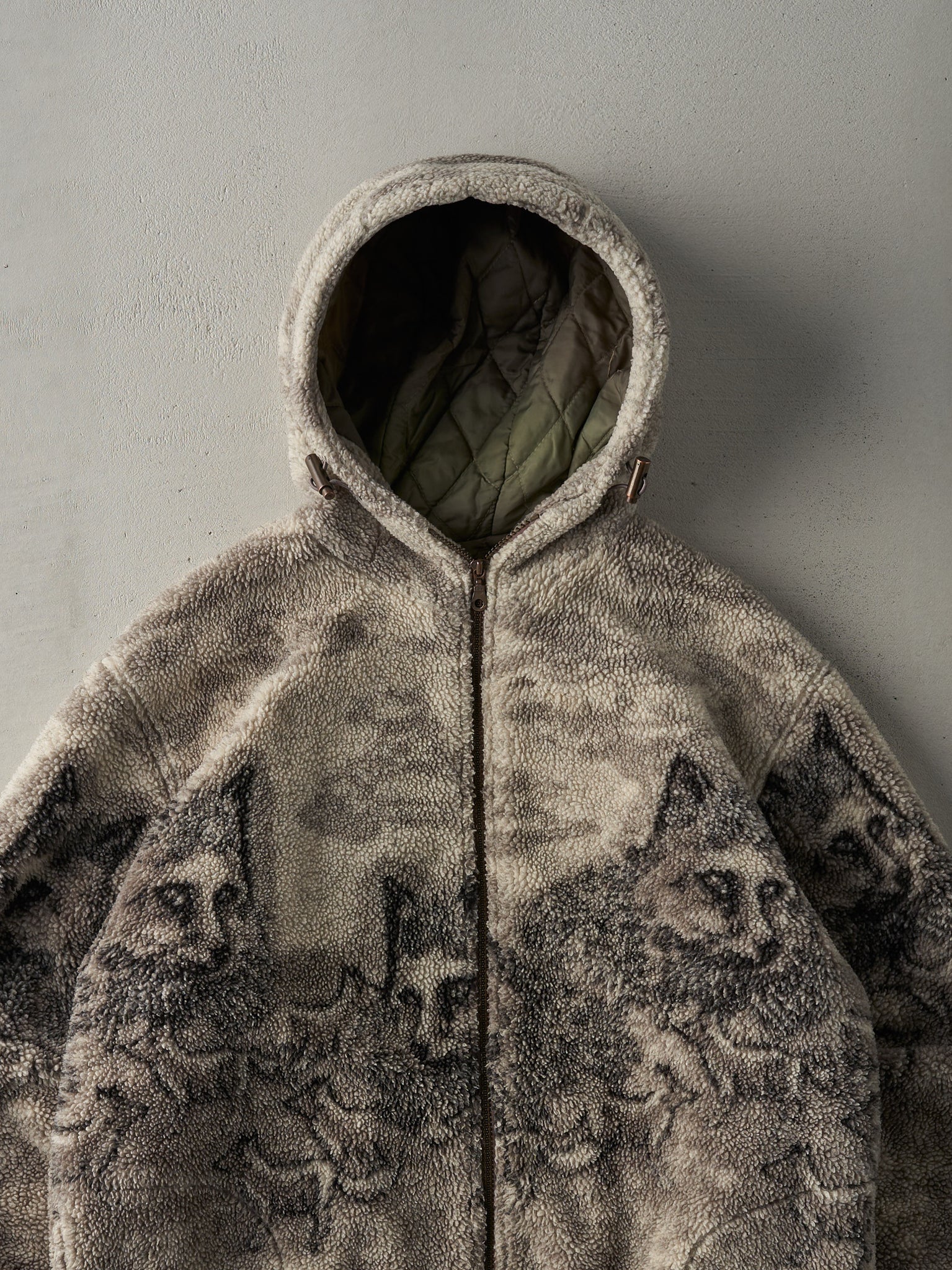 Vintage 90s Grey Deep Pile Wolf Fleece Hooded Jacket (L)