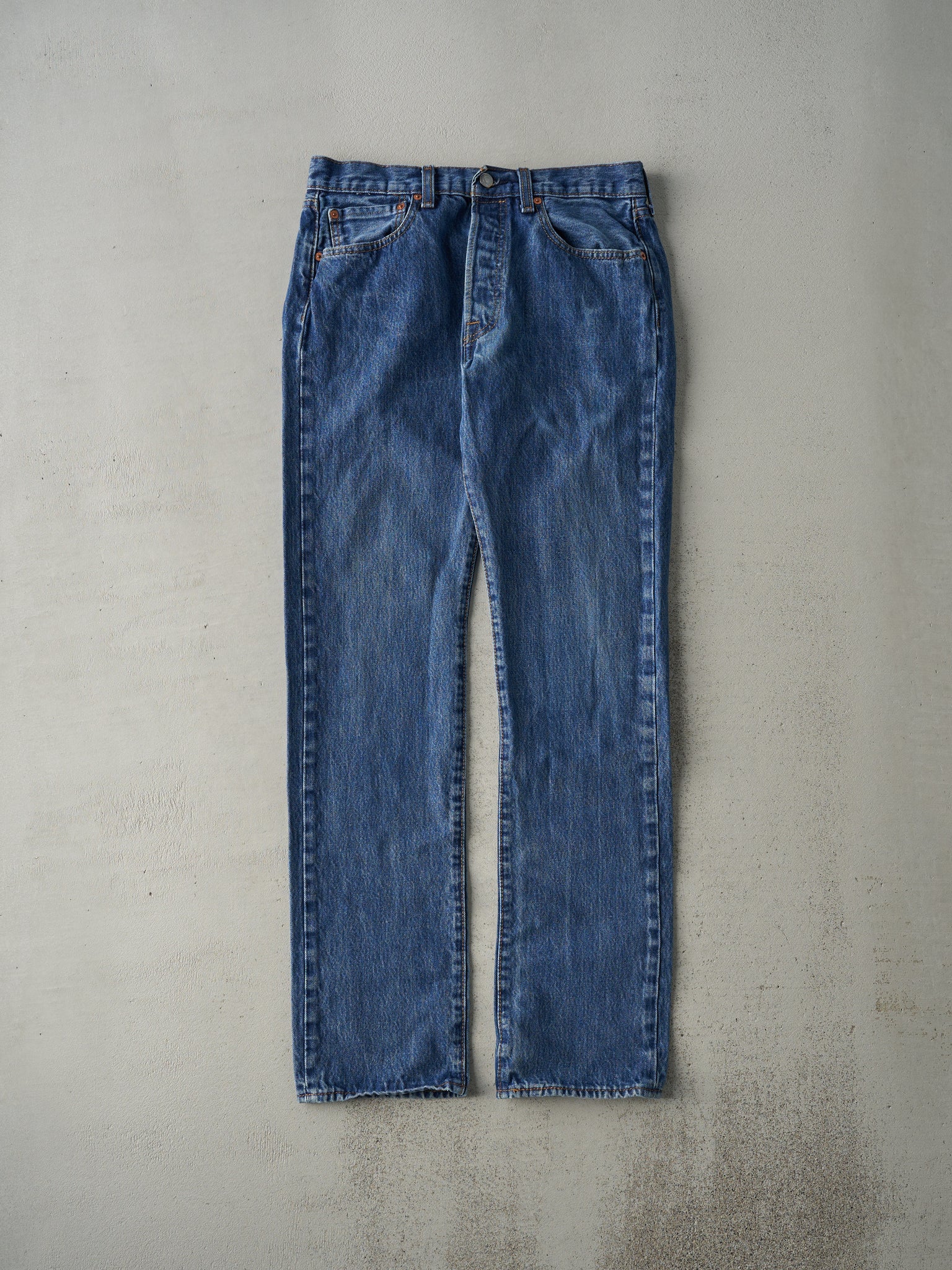 Vintage Y2K Mid Wash Levi's 501 Jeans (31x32.5)