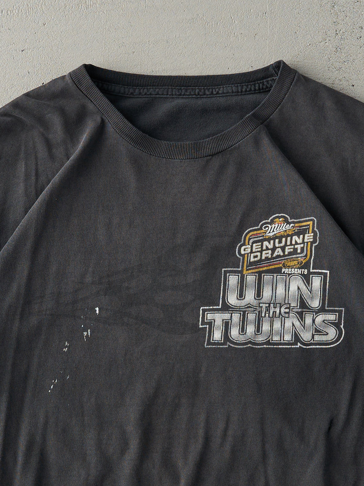 Vintage Y2K Faded Black Miller Presents Win the Twins Tee (M)