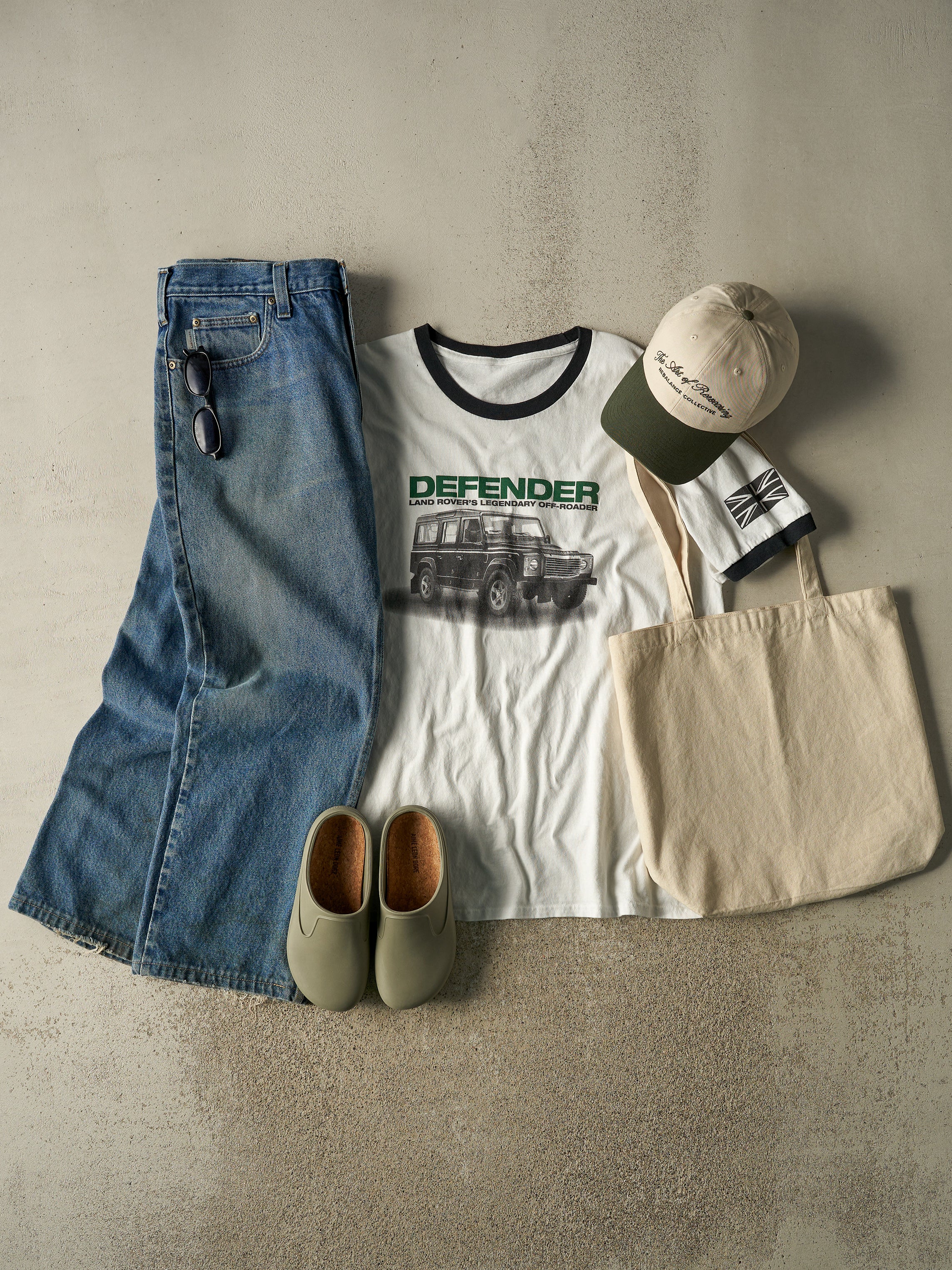 Vintage 90s Dark Wash Carhartt Jeans (37x27)
