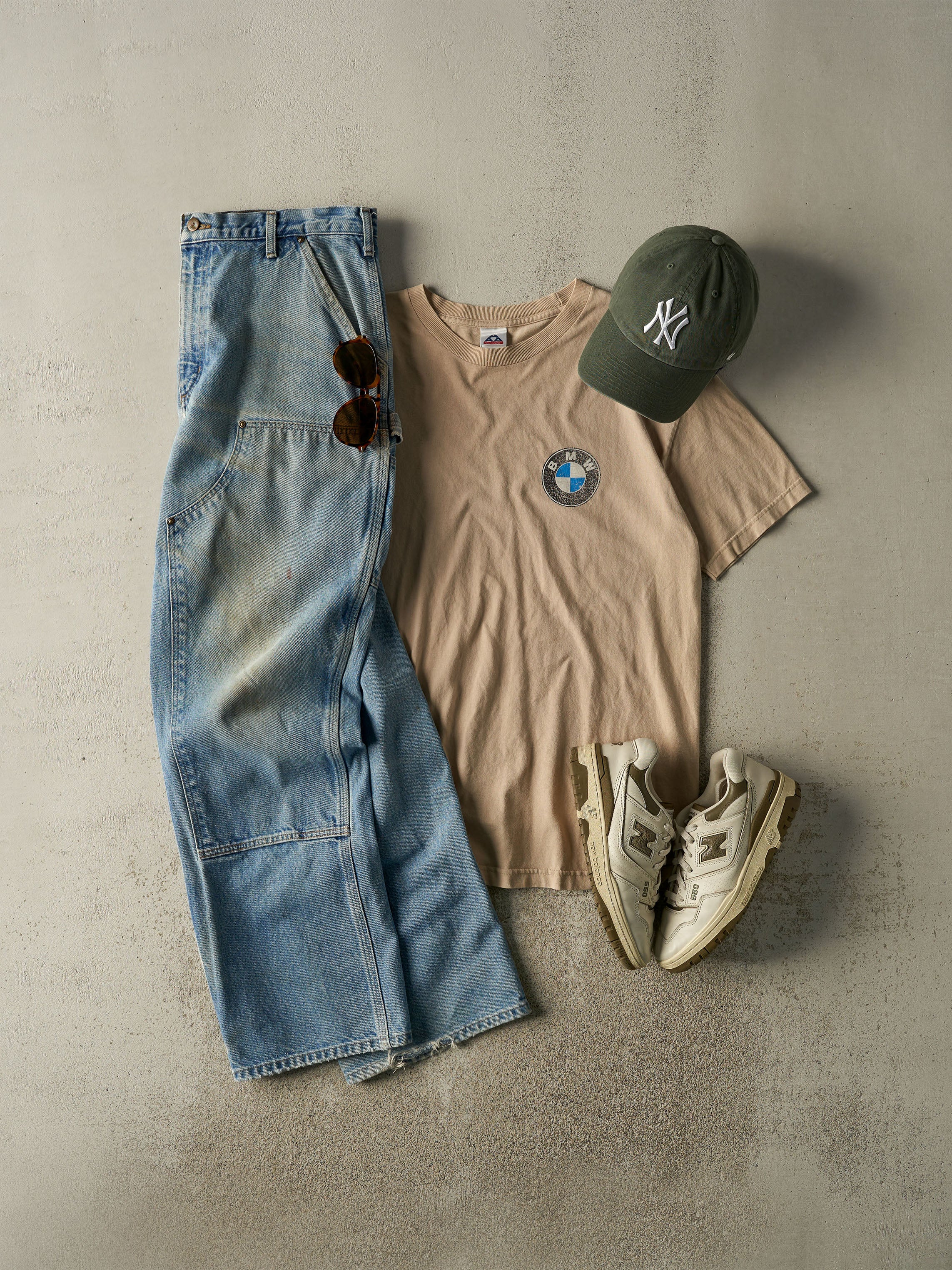 Vintage 90s Beige BMW Logo Tee (L/XL)