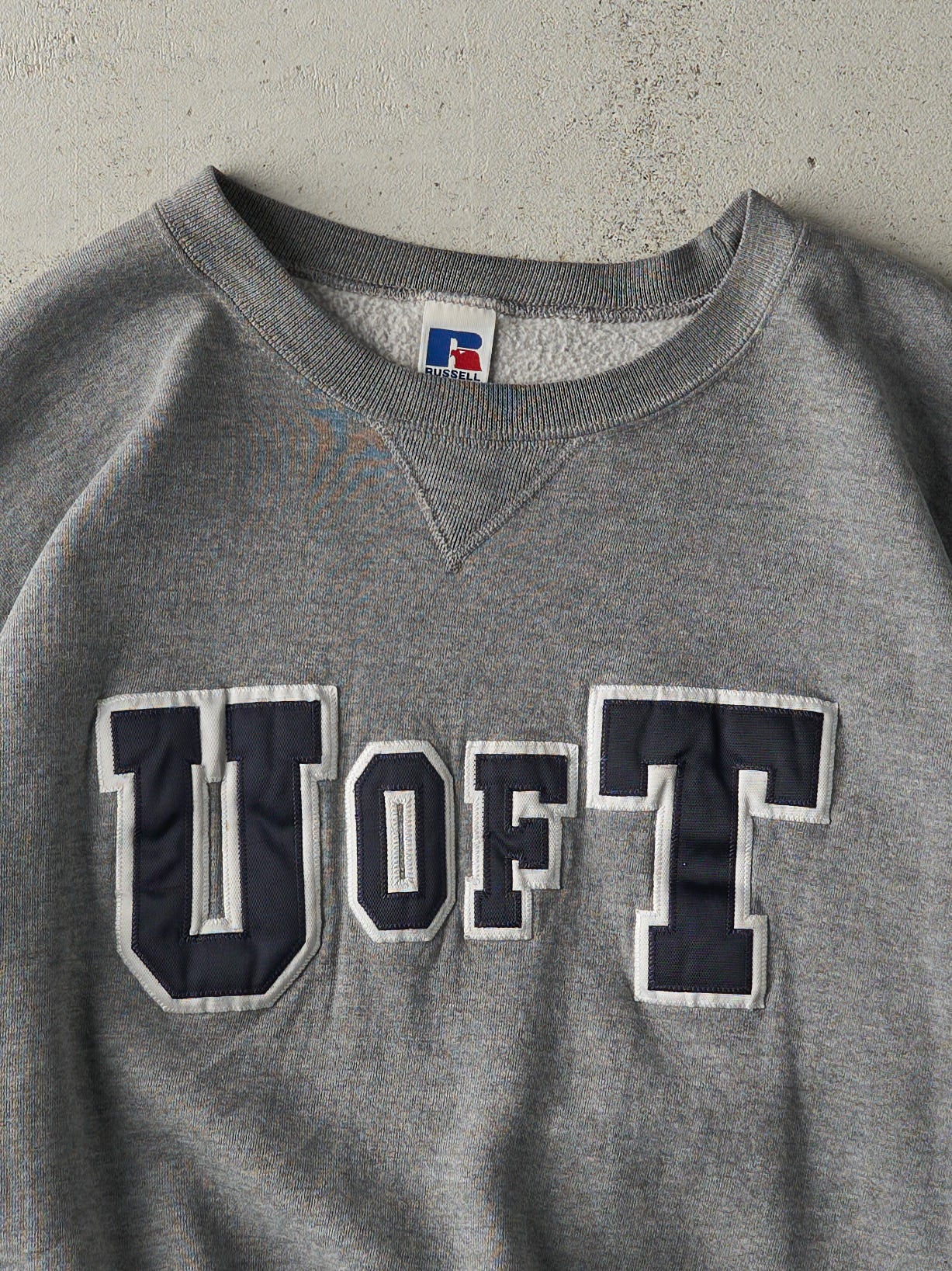 Vintage 90s Grey University of Toronto Russell Athletic Crewneck (XL)