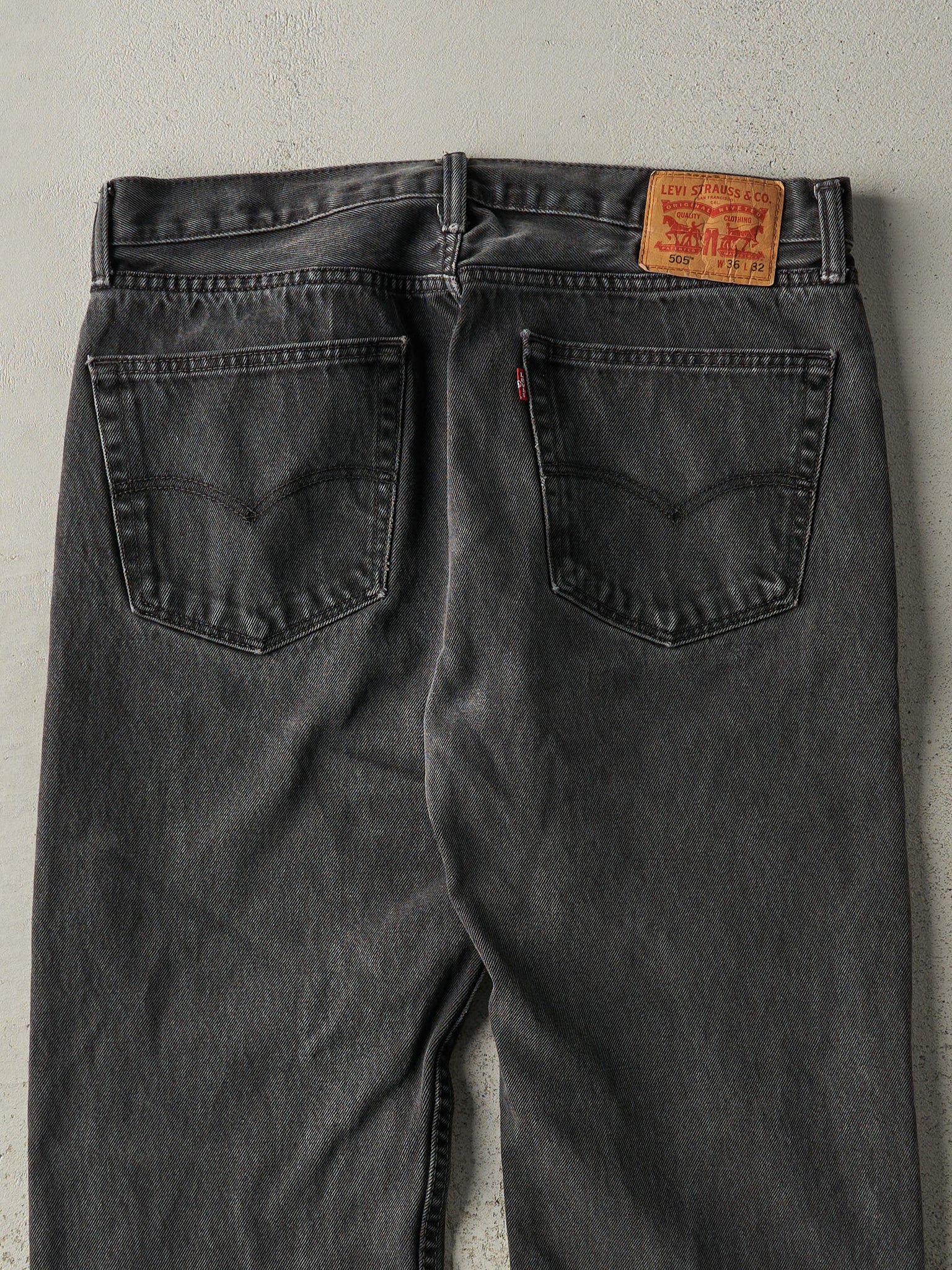 Vintage Y2K Faded Black Levi's 505 Denim Pants (35.5x29)